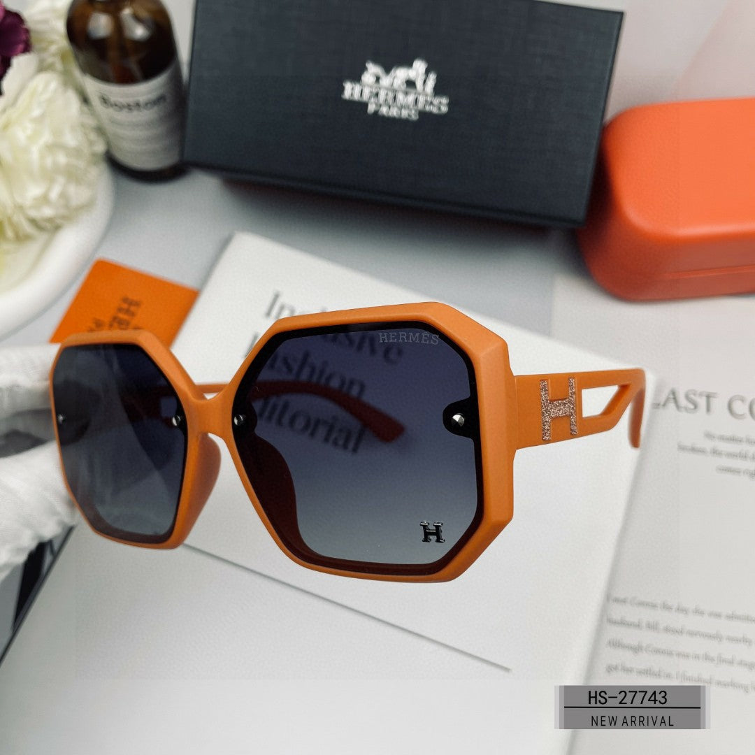 New trendy classic  lightweight and comfortable sunglasses