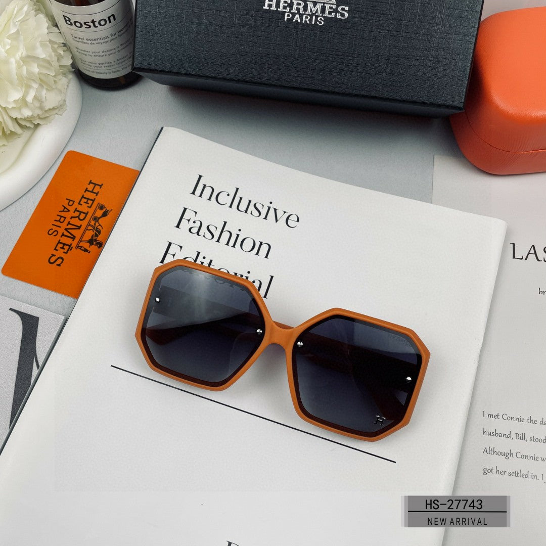 New trendy classic  lightweight and comfortable sunglasses