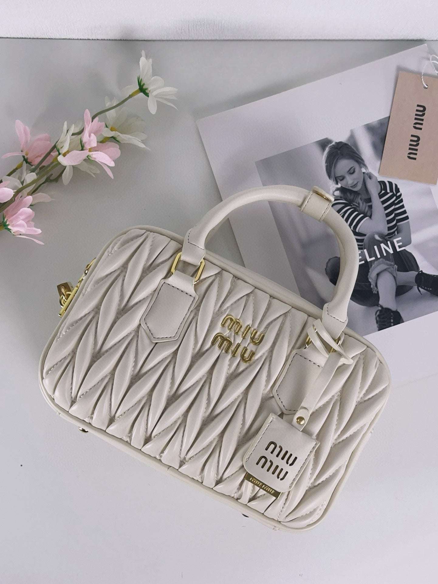 New fashionable and exquisite  handbag crossbody bag