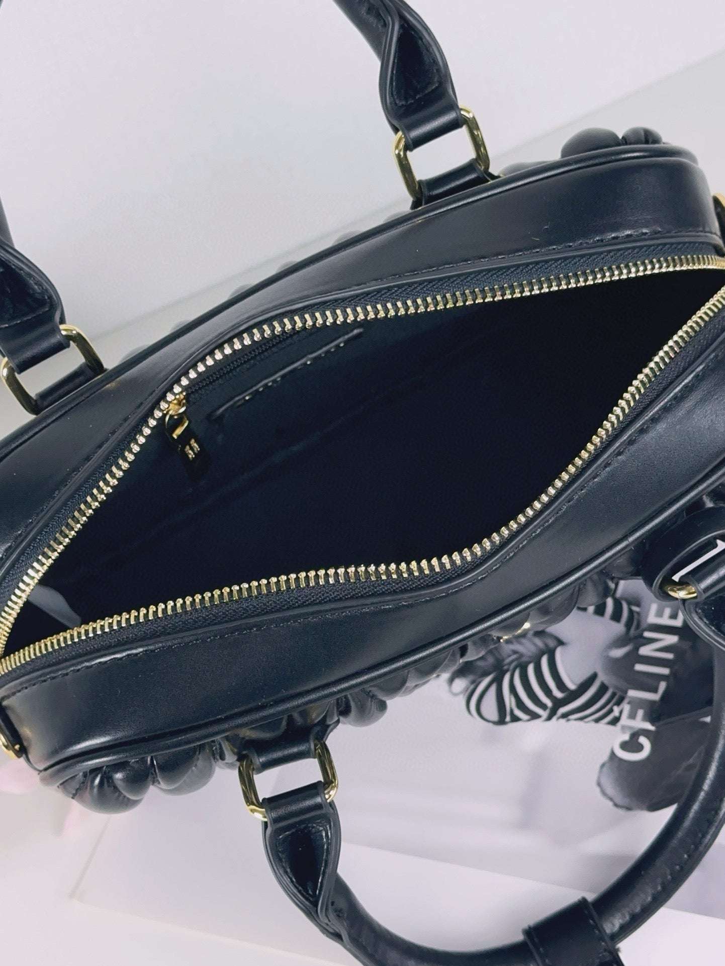 New fashionable and exquisite  handbag crossbody bag