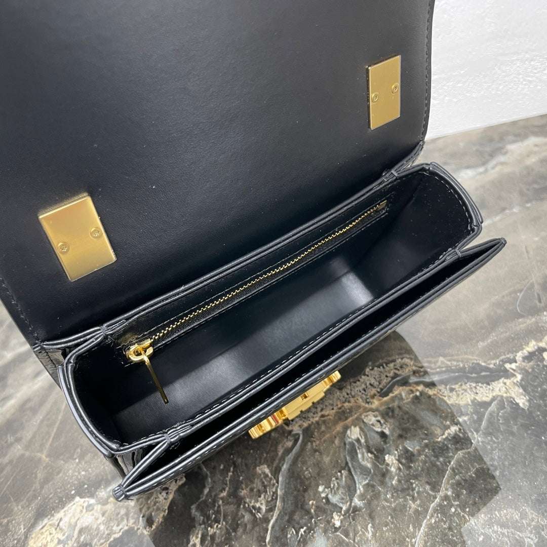 New luxury fashion Women's Handheld Single Shoulder Underarm Bag