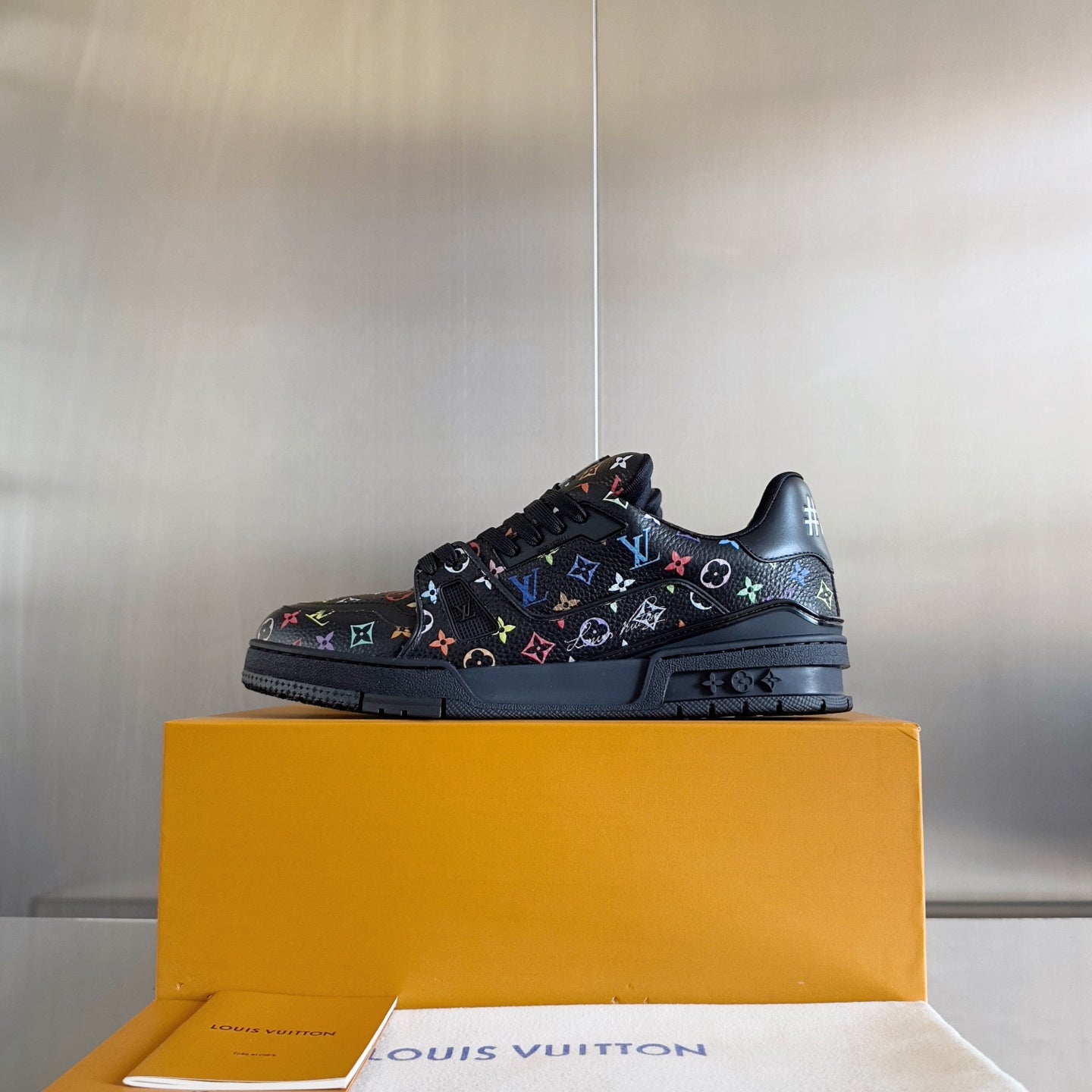 New  luxury fashion x Takashi Murakami Co branded Casual Sports Shoes Skateboarding Shoes
