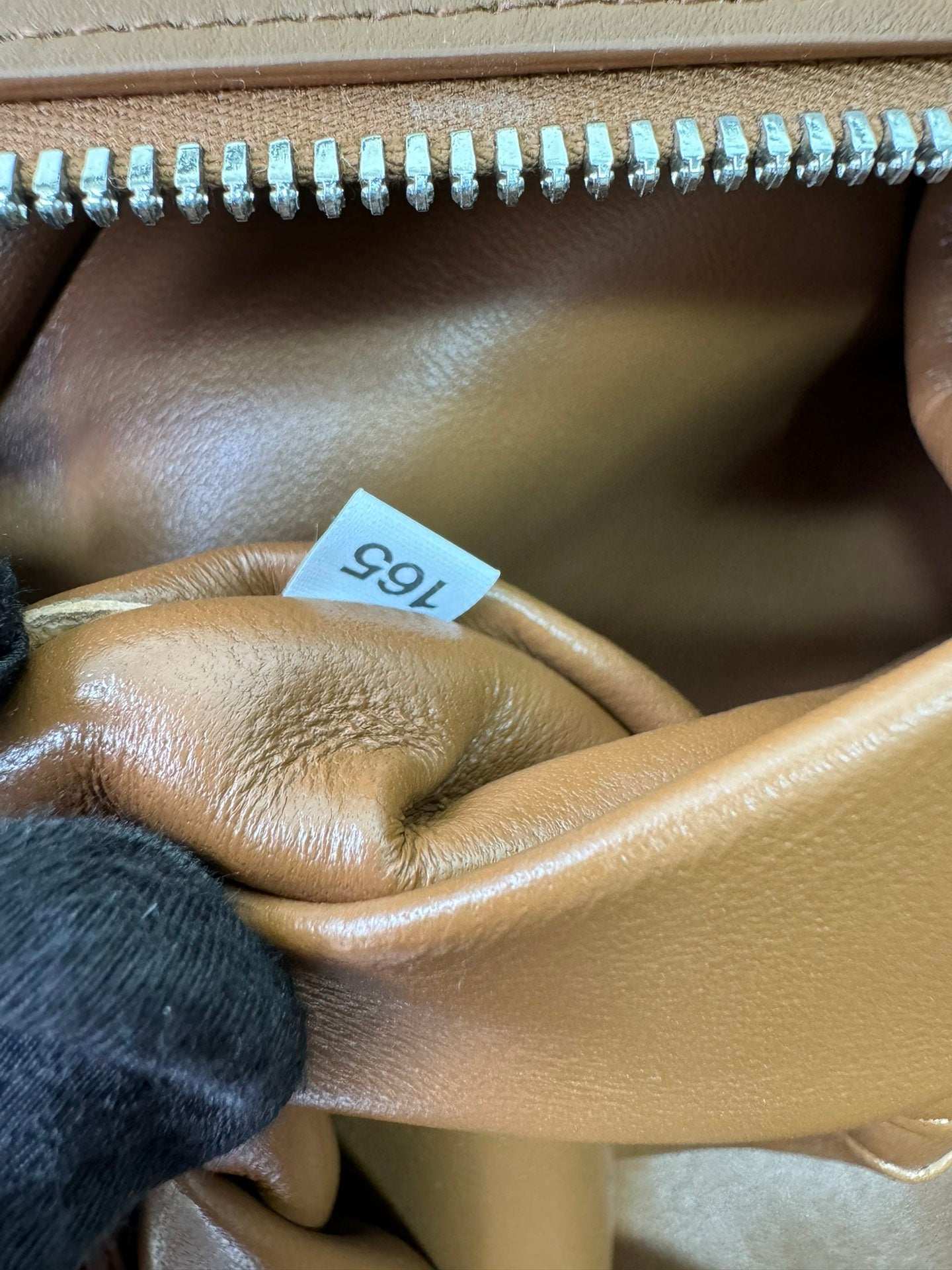 New  Exquisite PRADA Fashion Show Handheld Crossbody Bag