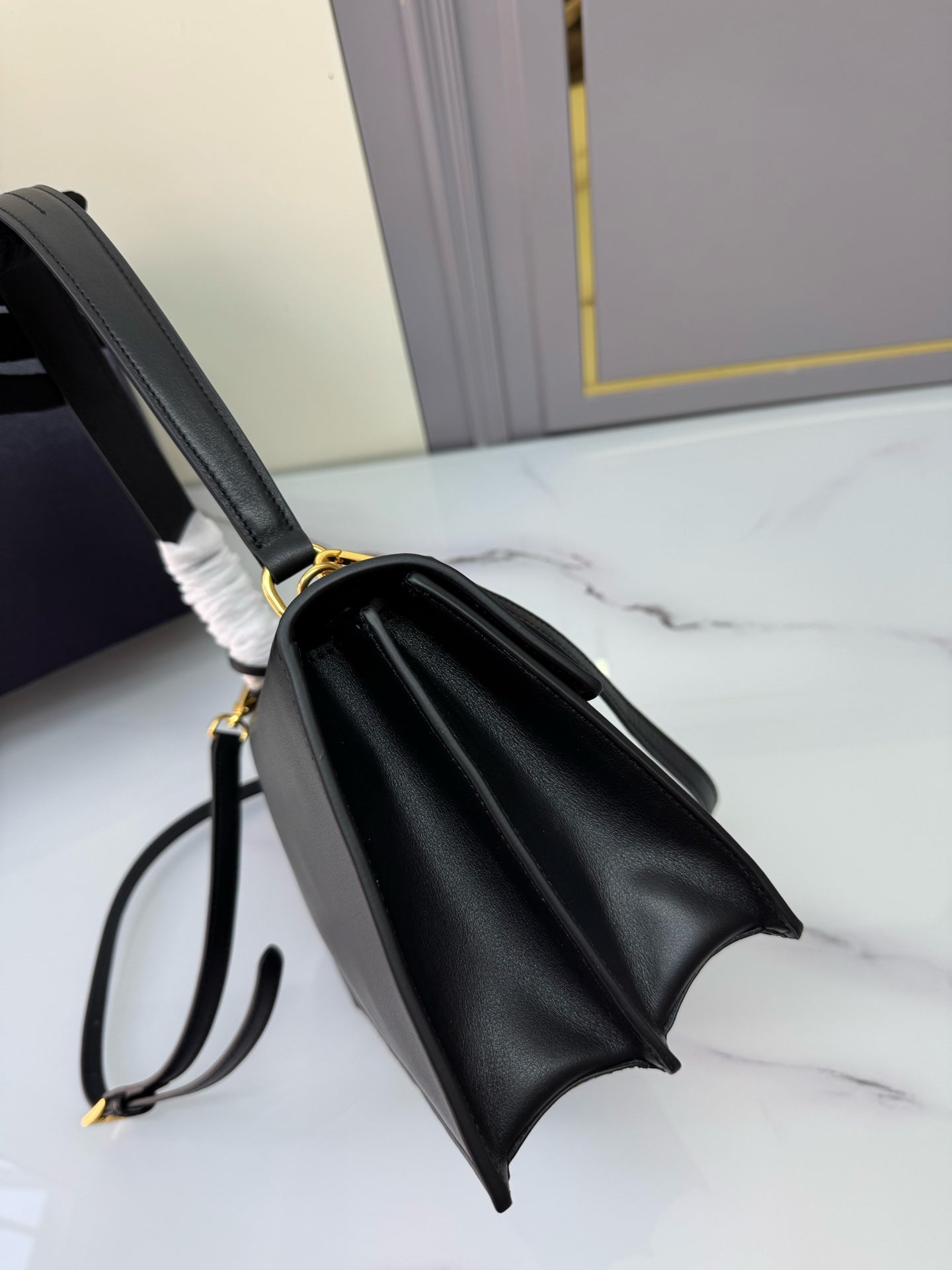 New Fashionable Exquisite PRADA SoftSound Women's Handheld and Crossbody Bag