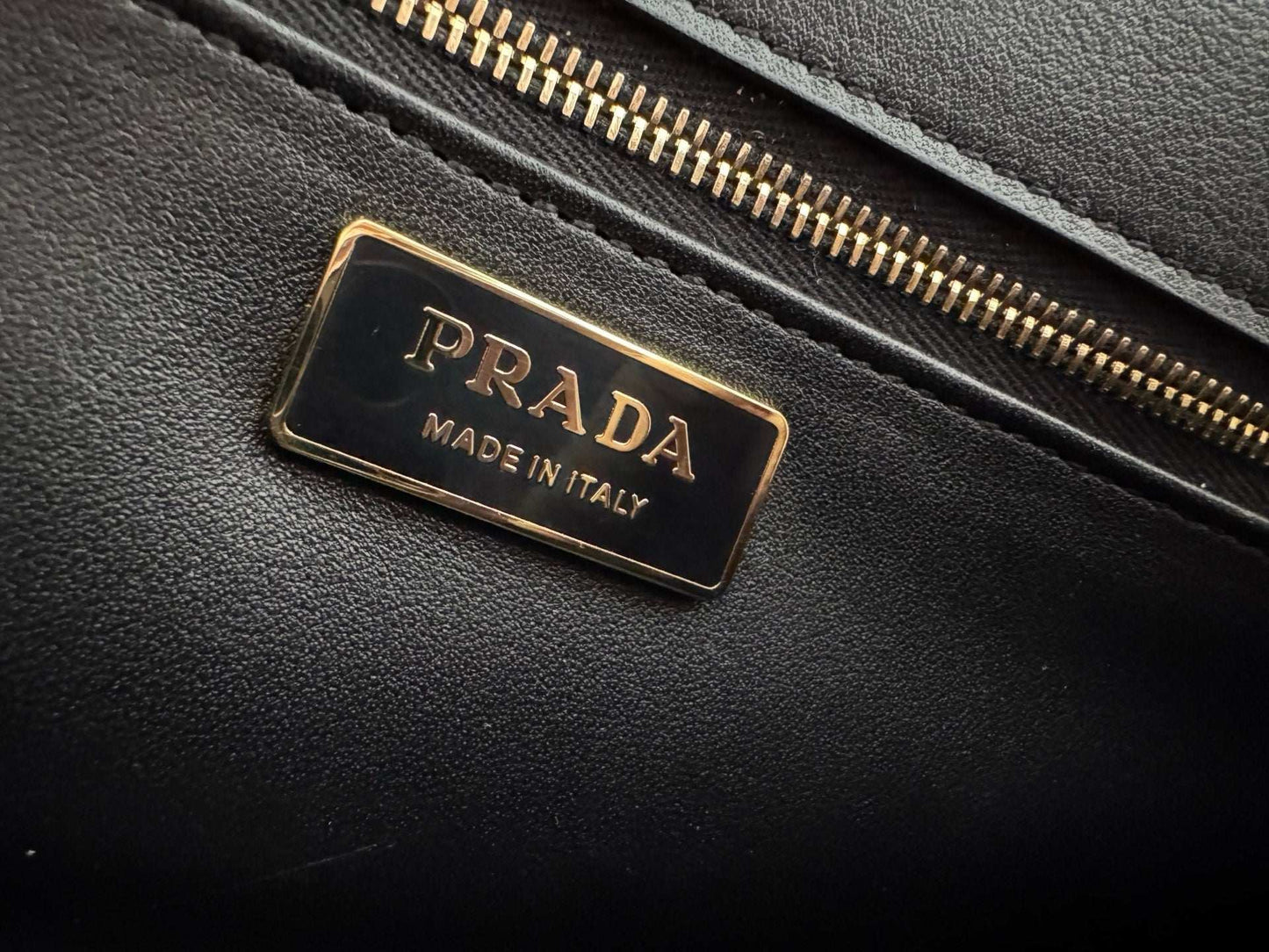 New Fashionable Exquisite PRADA SoftSound Women's Handheld and Crossbody Bag