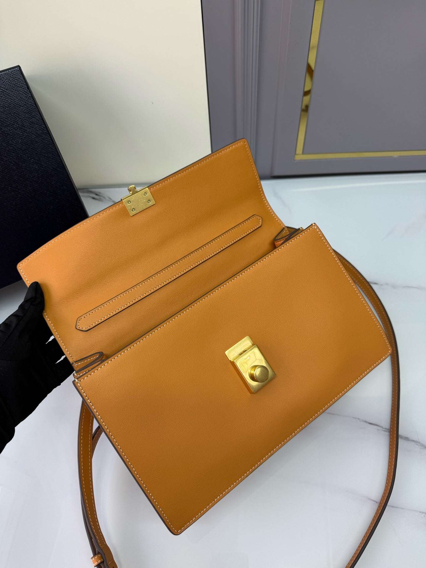 New Fashionable Exquisite PRADA SoftSound Women's Handheld and Crossbody Bag