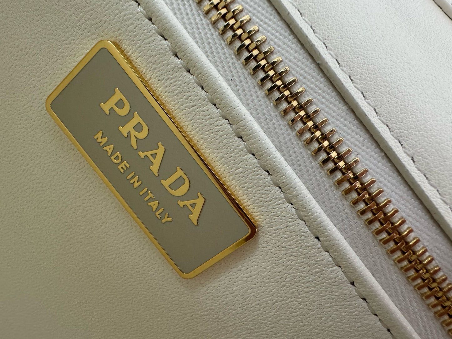 New Fashionable Exquisite PRADA SoftSound Women's Handheld and Crossbody Bag