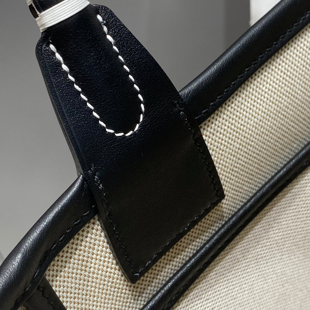 New luxury fashion Steeple tote handbag