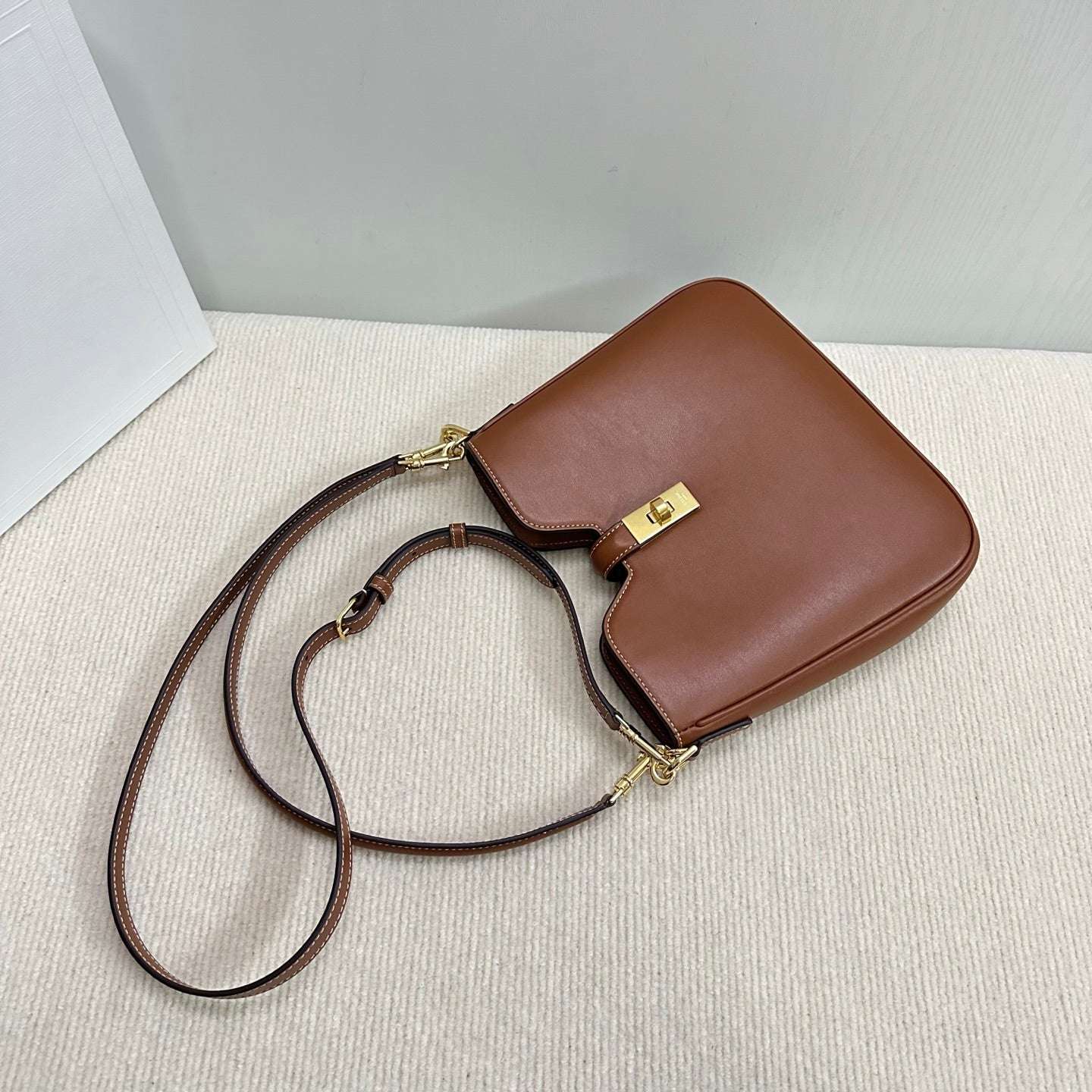 New Fashion Trend Camille 16 Soft Handheld Shoulder Bag