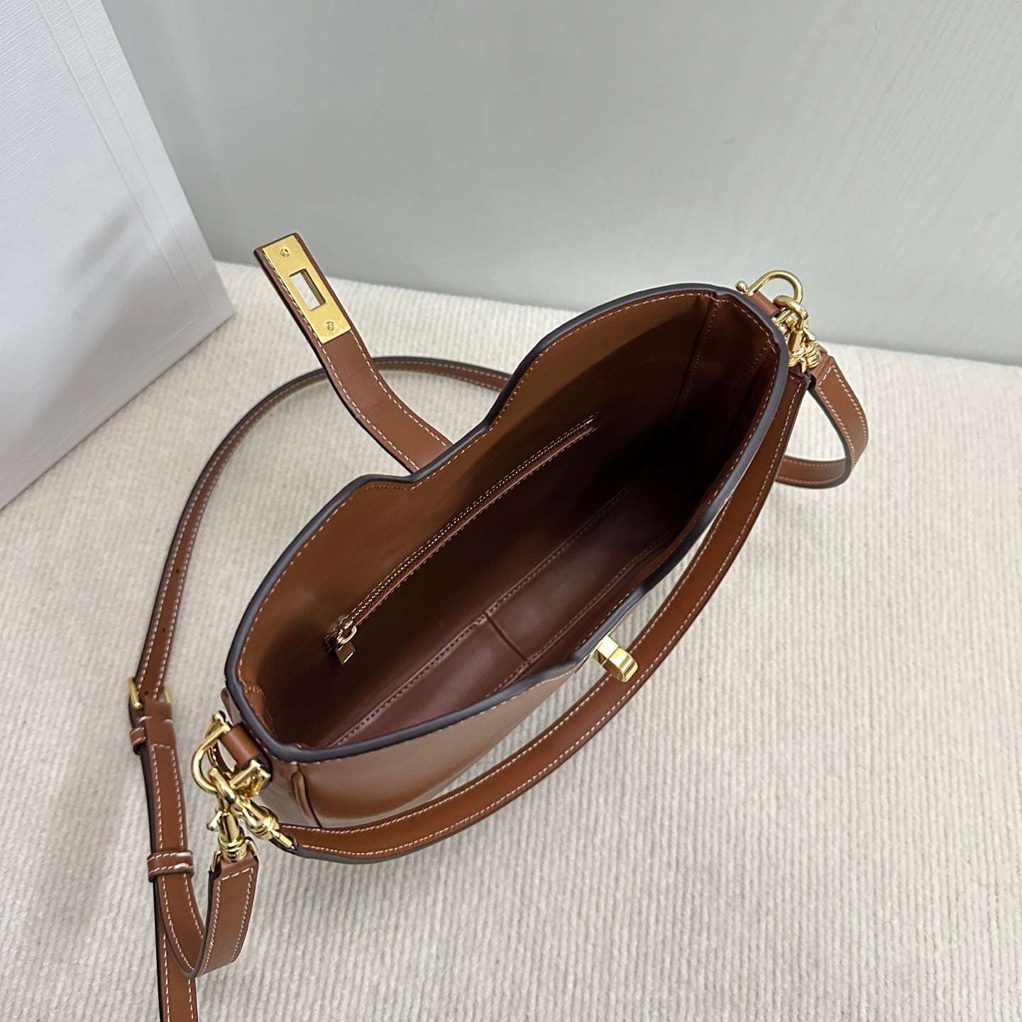 New luxury fashion Camille Soft Handheld Shoulder Bag