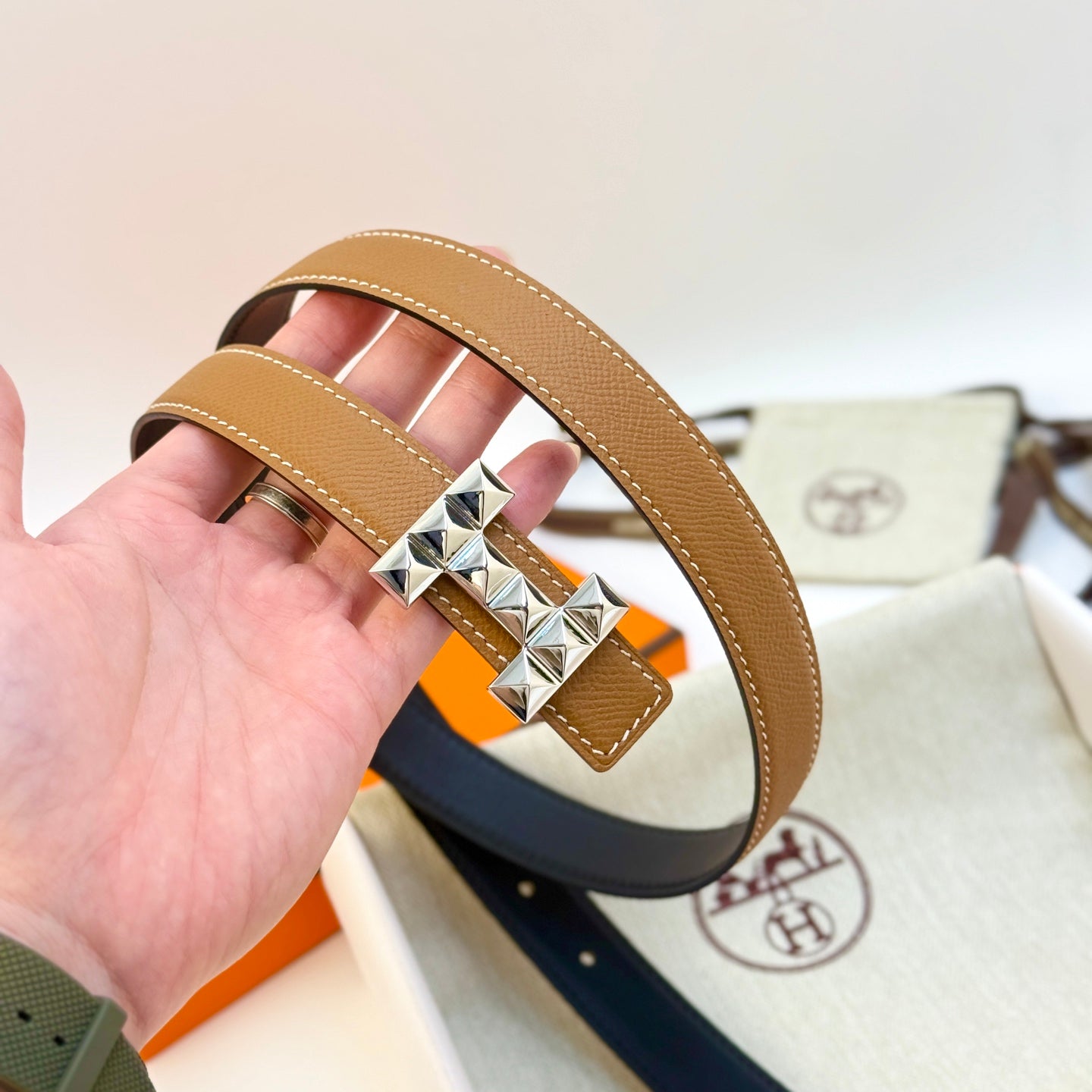 H new Infini belt buckle and double-sided leather women's 24mm