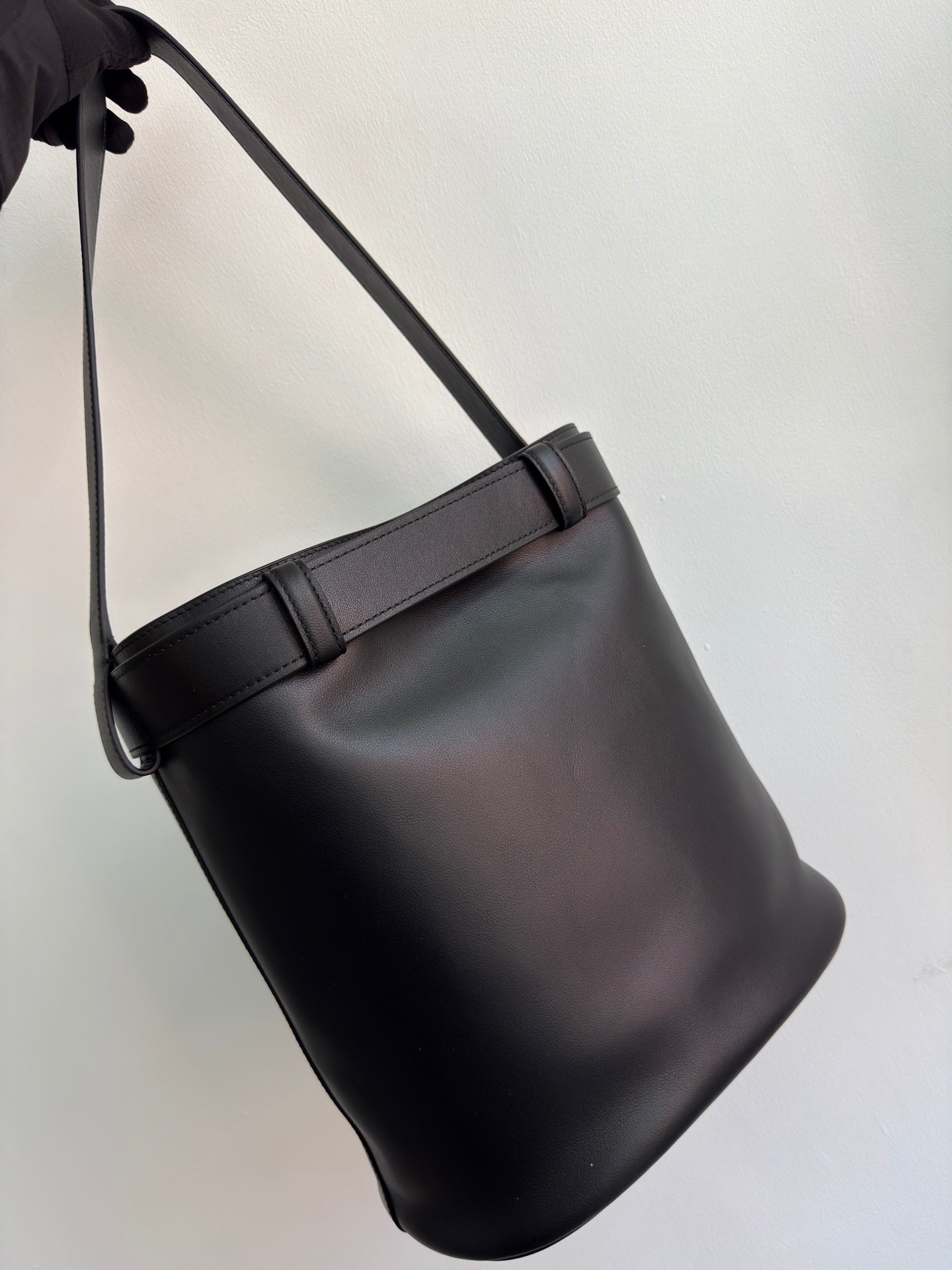 New Fashionable Exquisite PRADA buckle Women's Handheld & Crossbody Bag