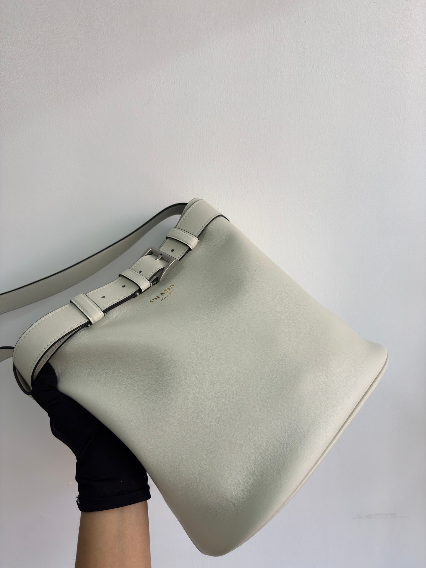New Fashionable Exquisite PRADA buckle Women's Handheld & Crossbody Bag