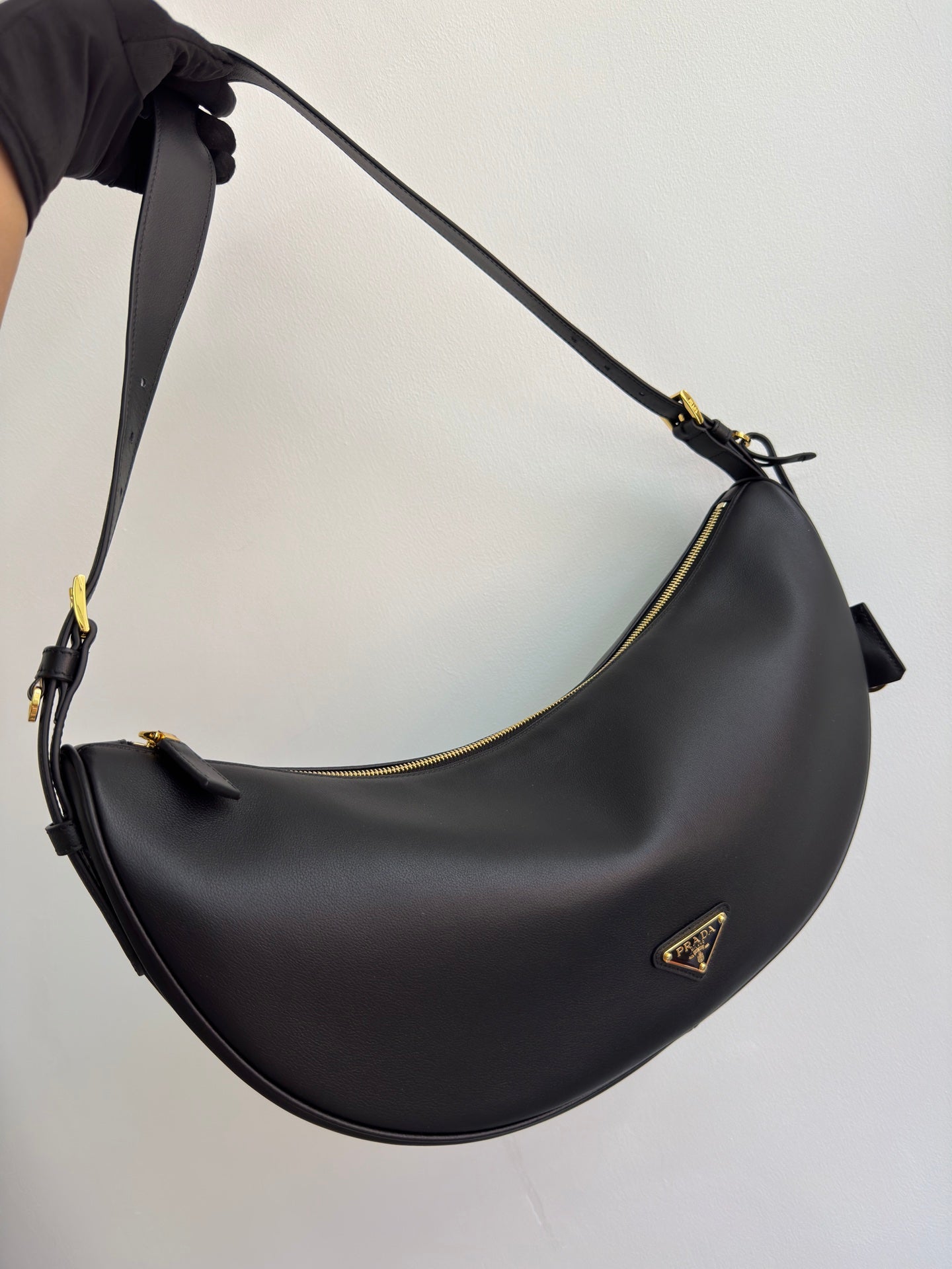 New Fashion Exquisite PRADA  Women's Handheld and Crossbody Bag