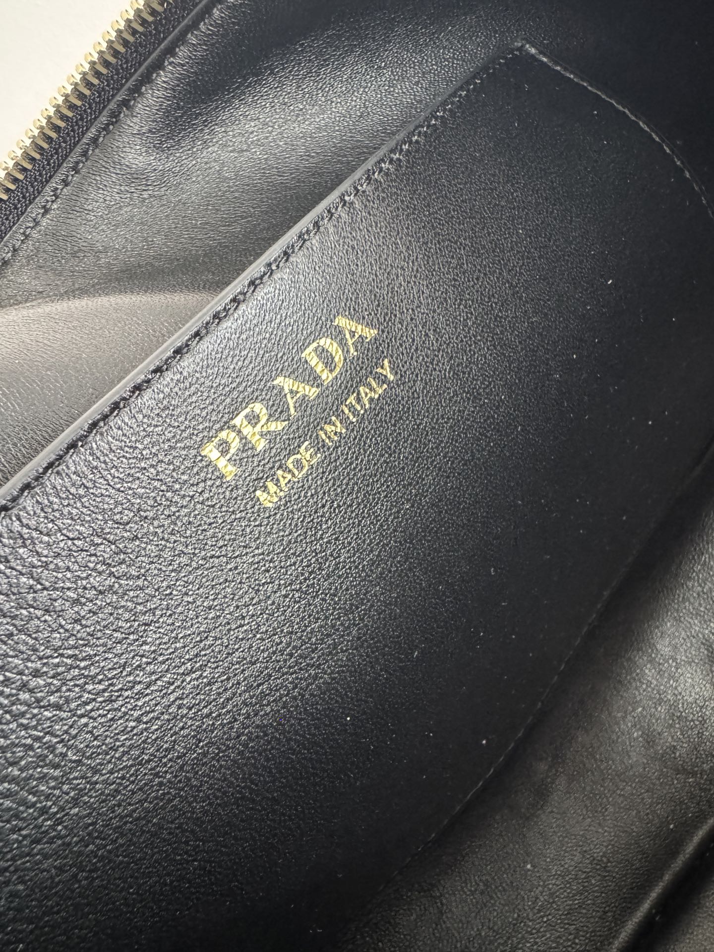 New Fashion Exquisite PRADA  Women's Handheld and Crossbody Bag
