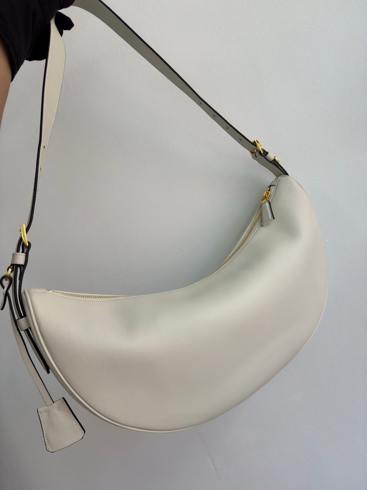 New Fashion Exquisite PRADA  Women's Handheld and Crossbody Bag