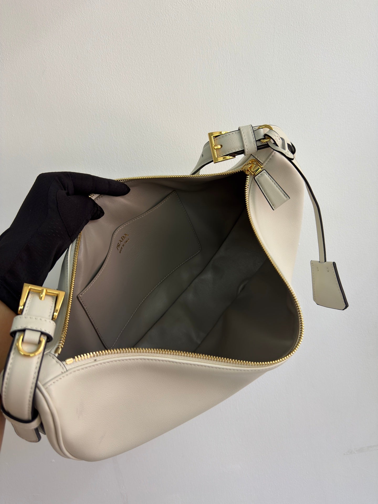 New Fashion Exquisite PRADA  Women's Handheld and Crossbody Bag
