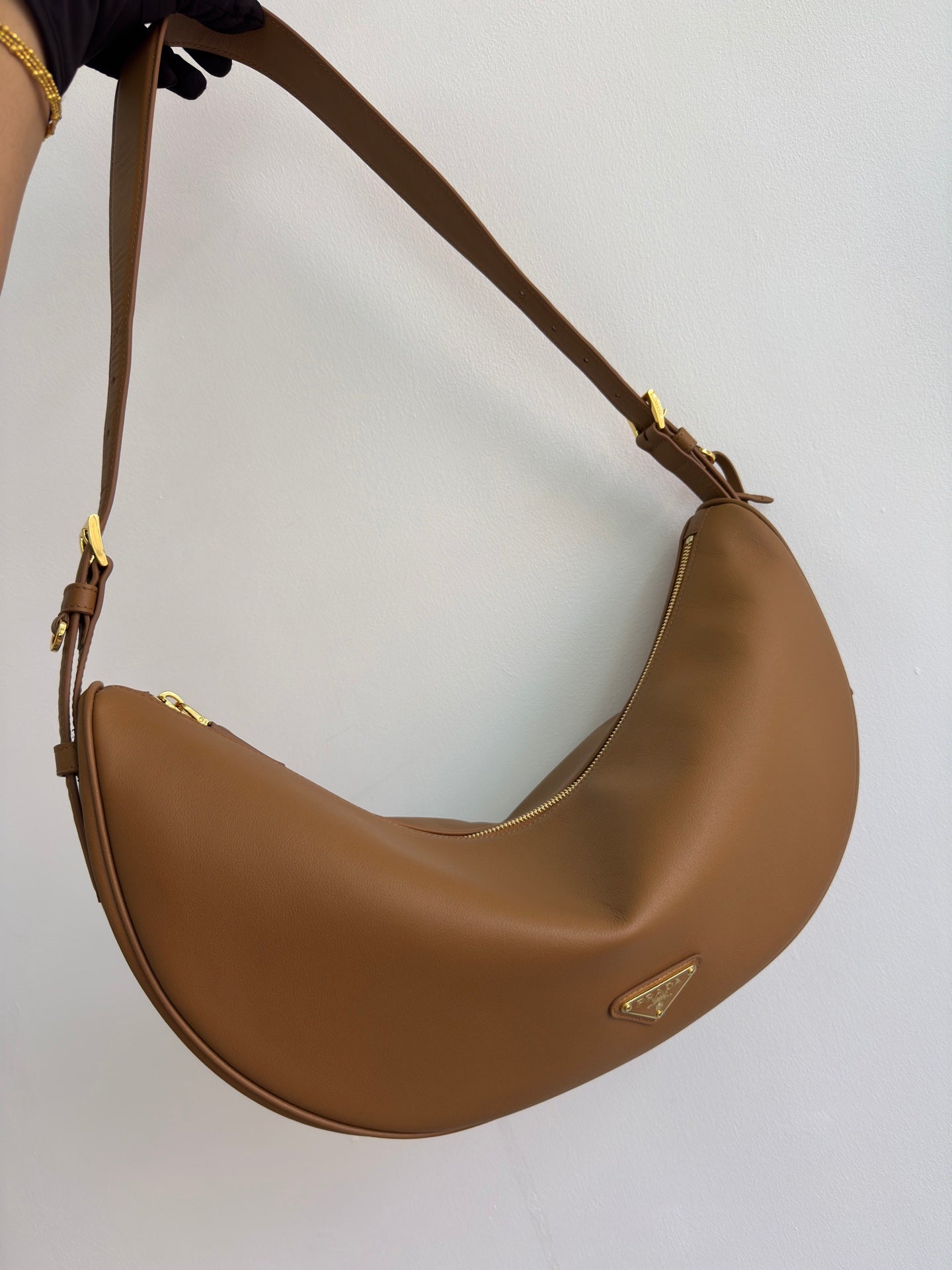 New Fashion Exquisite PRADA  Women's Handheld and Crossbody Bag