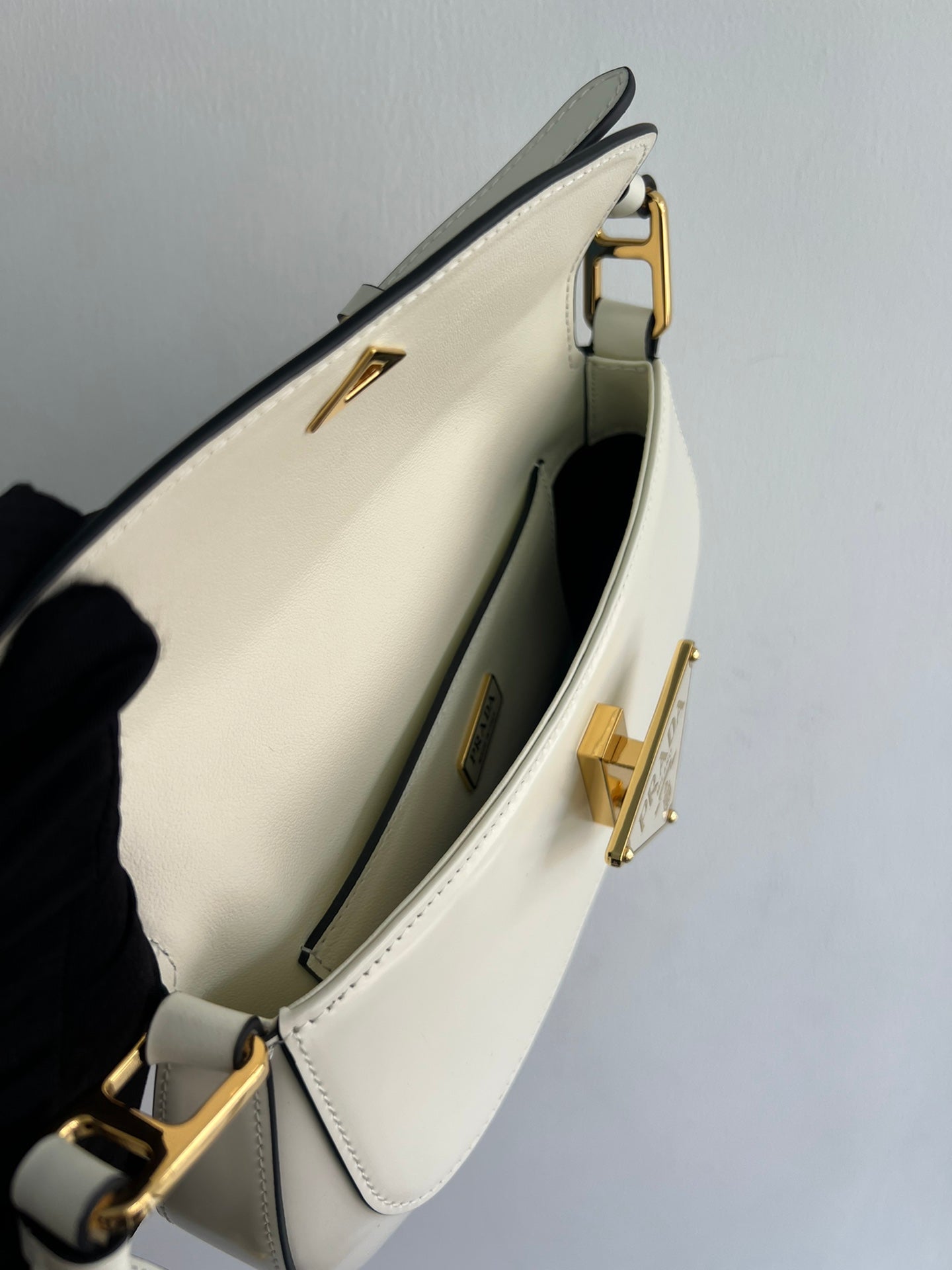 New Fashion Exquisite PRADA  Women's Handheld and Crossbody Bag