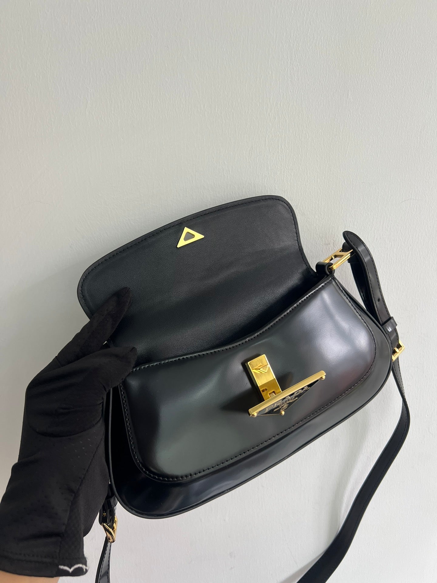 New Fashion Exquisite PRADA  Women's Handheld and Crossbody Bag