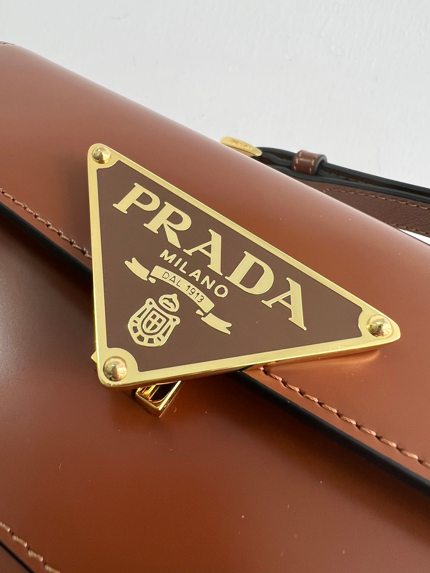 New Fashion Exquisite PRADA  Women's Handheld and Crossbody Bag