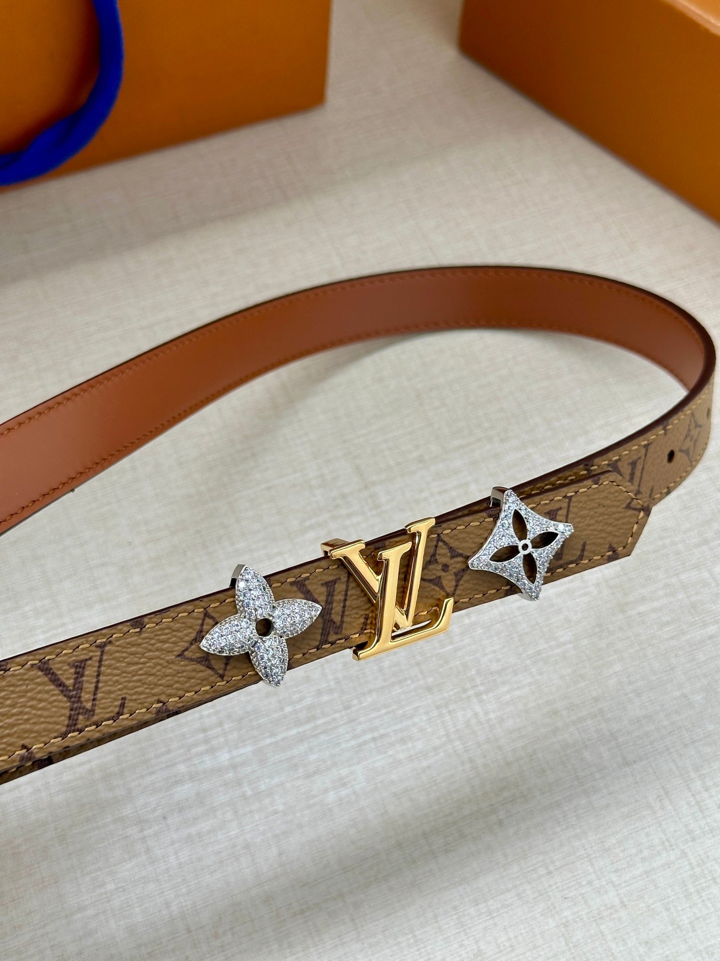 New Fashion Women's Double sided Belt 20mm