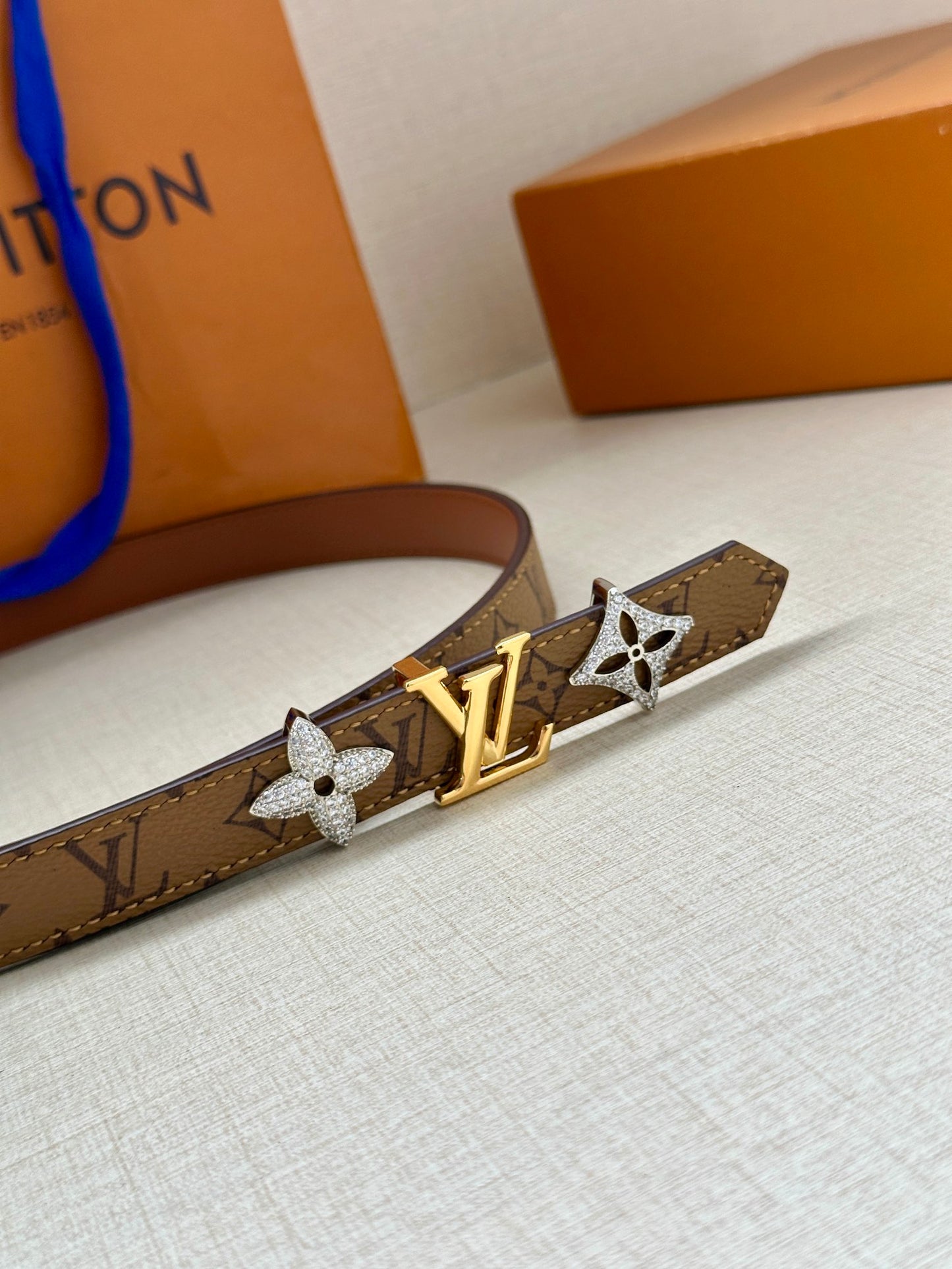 New Fashion Women's Double sided Belt 20mm