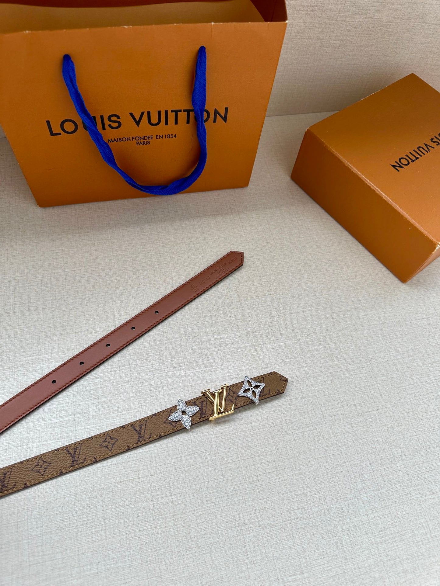 New Fashion Women's Double sided Belt 20mm