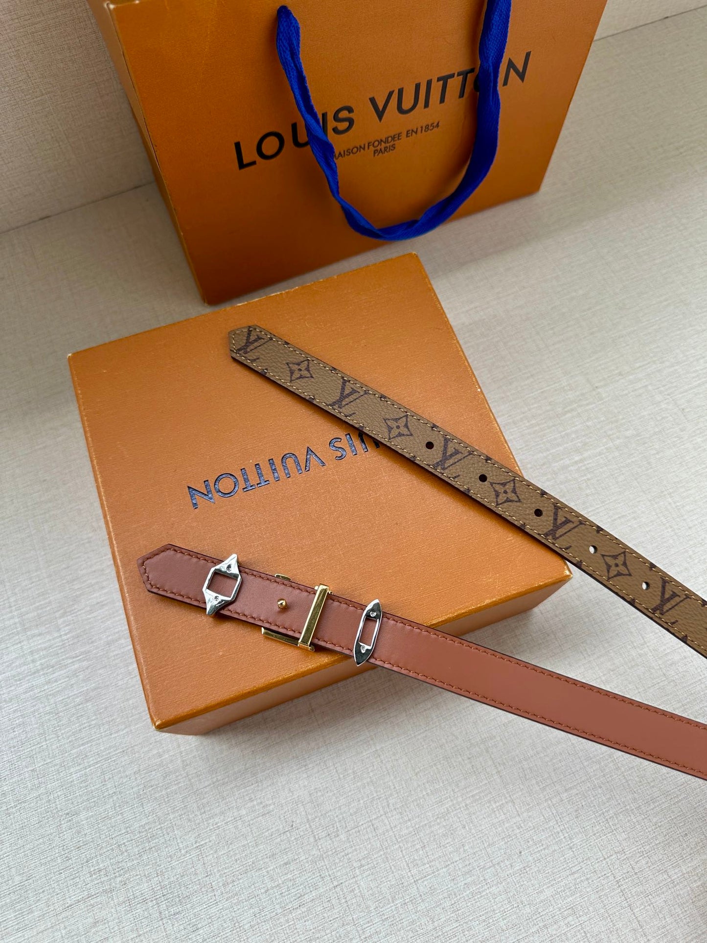 New Fashion Women's Double sided Belt 20mm