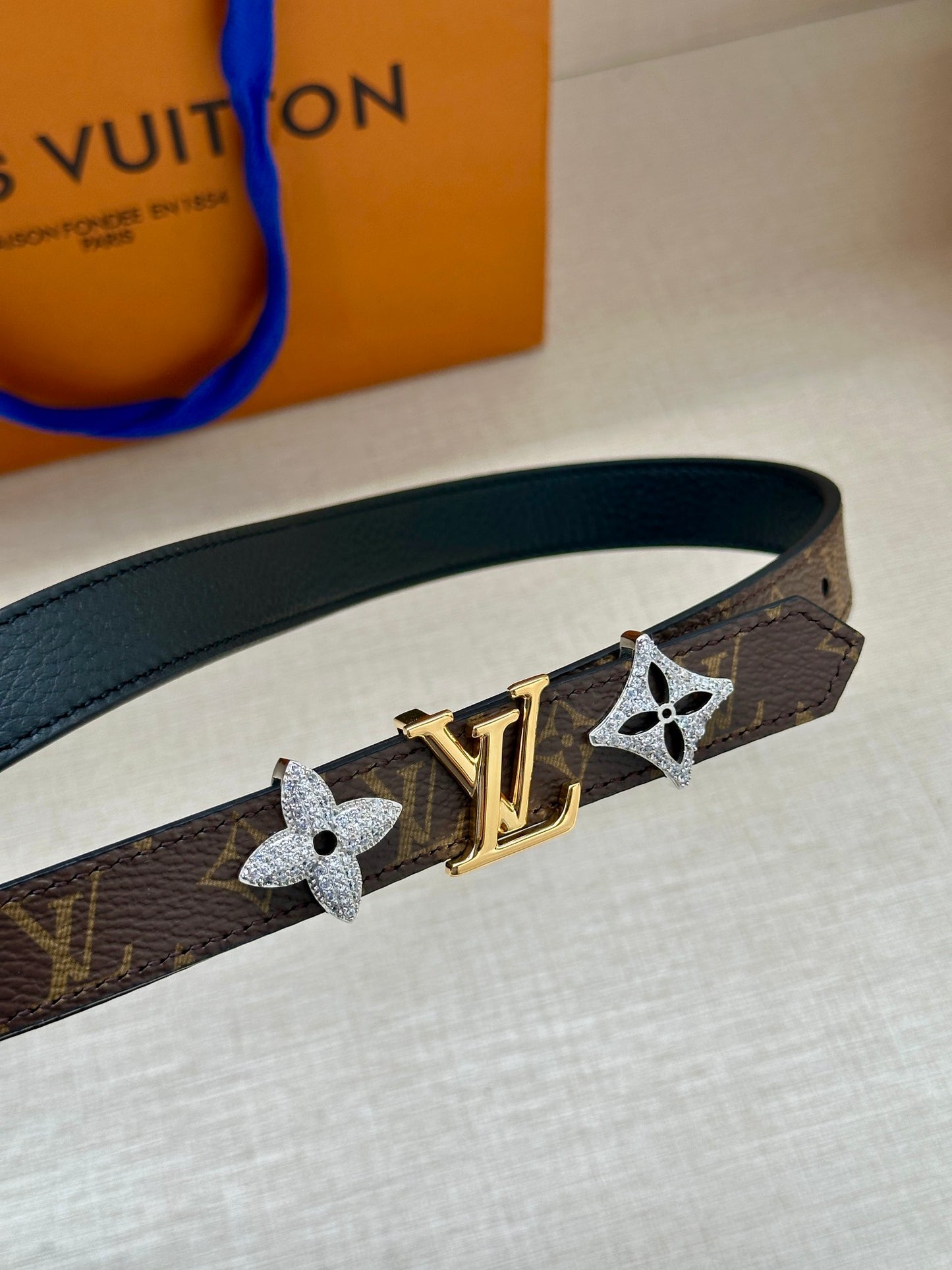 New Fashion Women's Double sided Belt 20mm