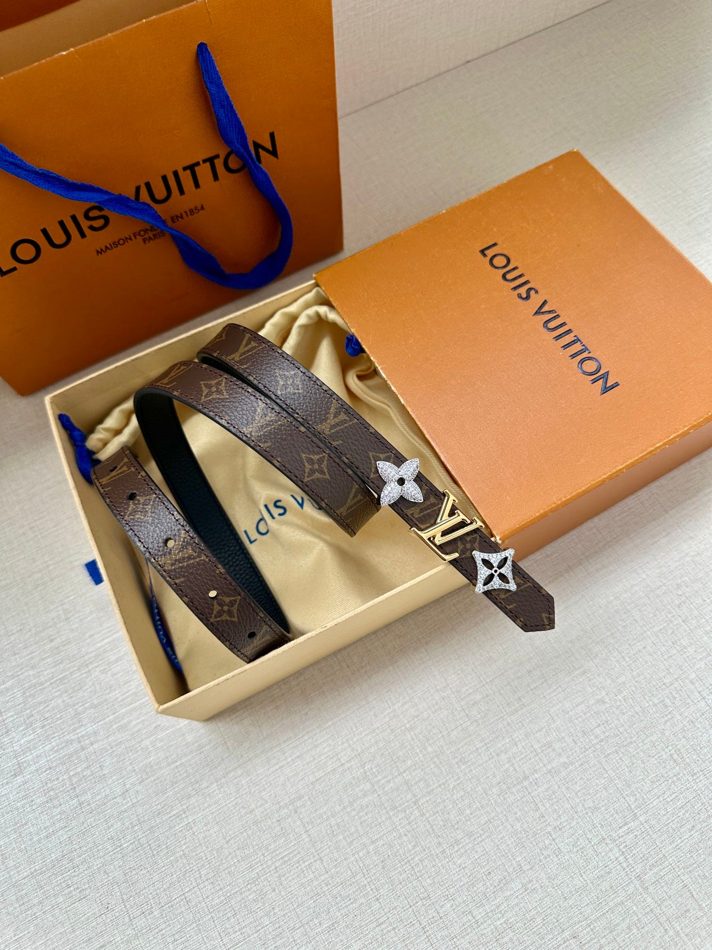 New Fashion Women's Double sided Belt 20mm