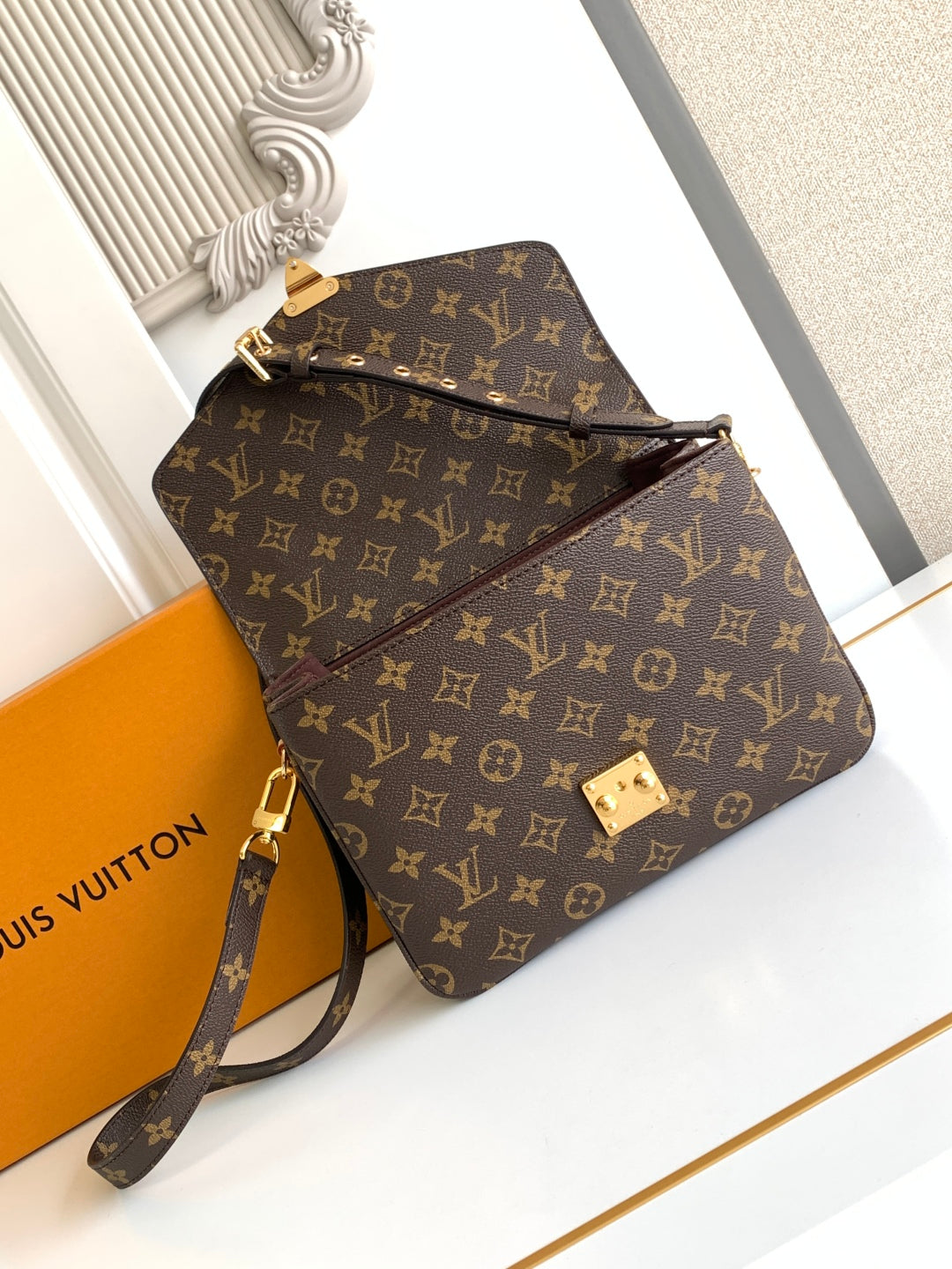 New luxury  fashion 𝐏𝐨𝐜𝐡𝐞𝐭𝐭𝐞 𝐌é𝐭𝐢𝐬 women's handbag
