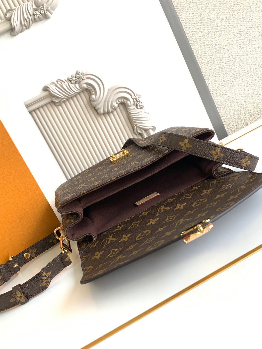 New luxury  fashion 𝐏𝐨𝐜𝐡𝐞𝐭𝐭𝐞 𝐌é𝐭𝐢𝐬 women's handbag
