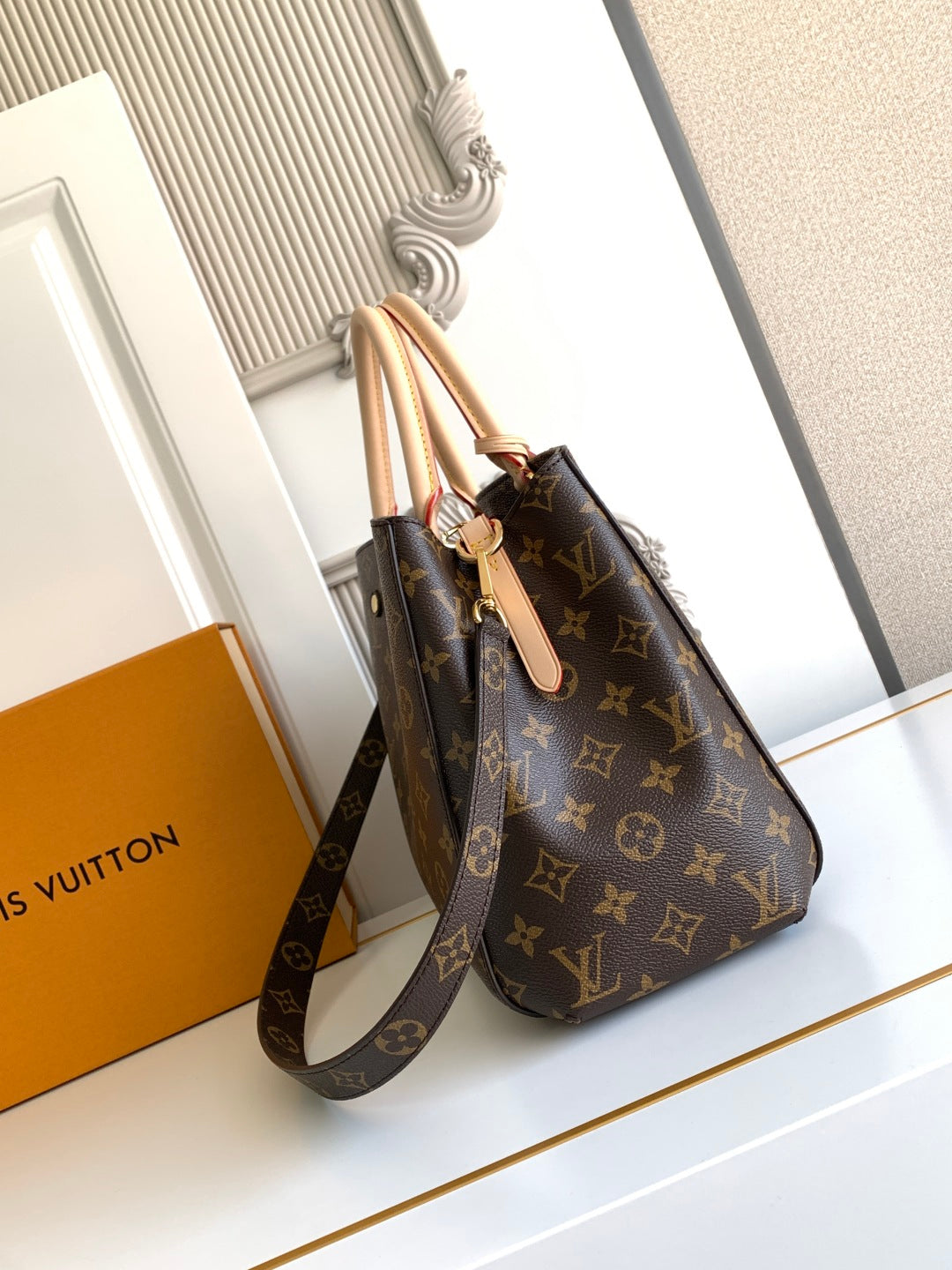 New luxury  fashion Montaigne  women's handbag