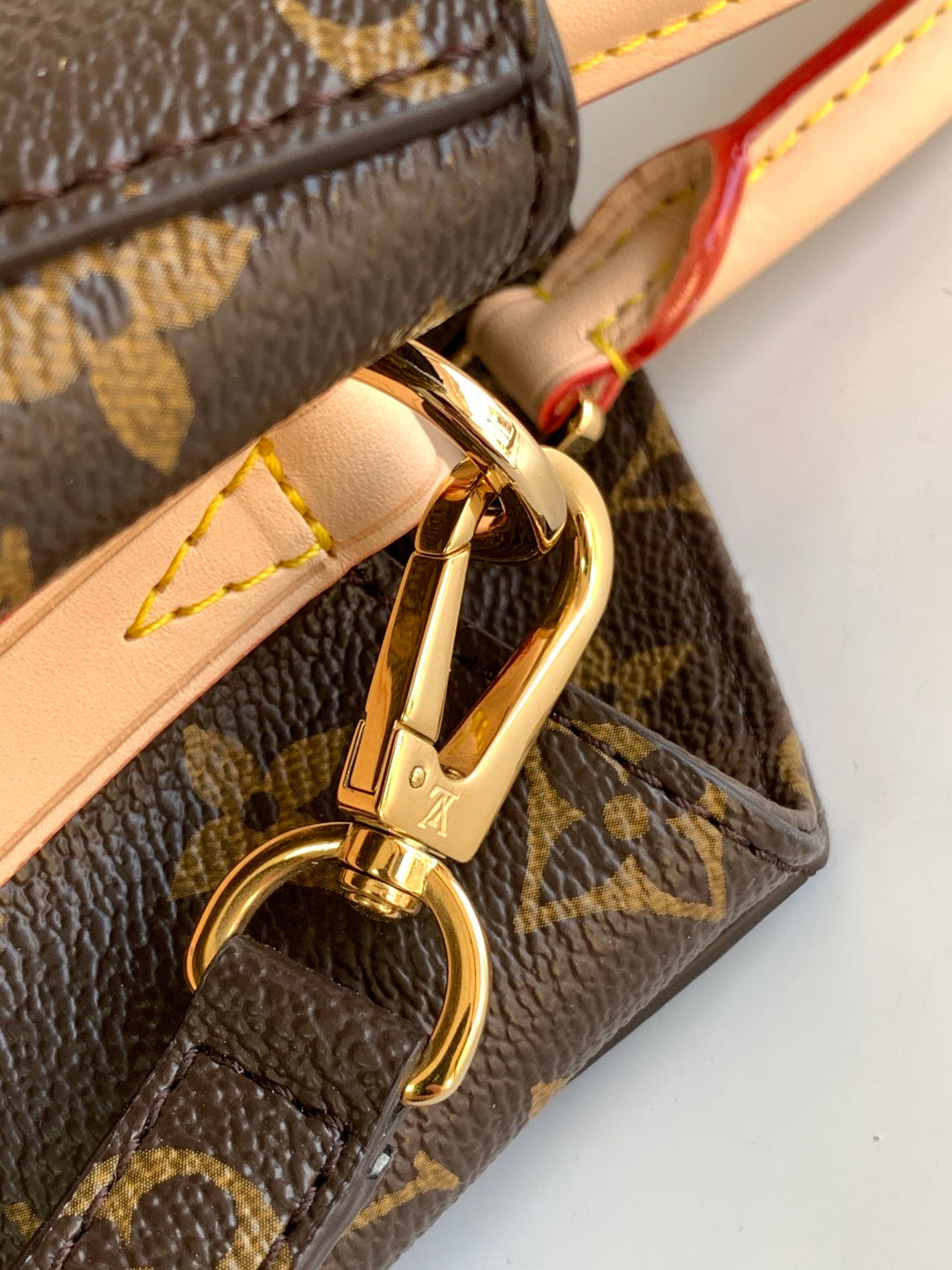 New luxury  fashion Montaigne  women's handbag