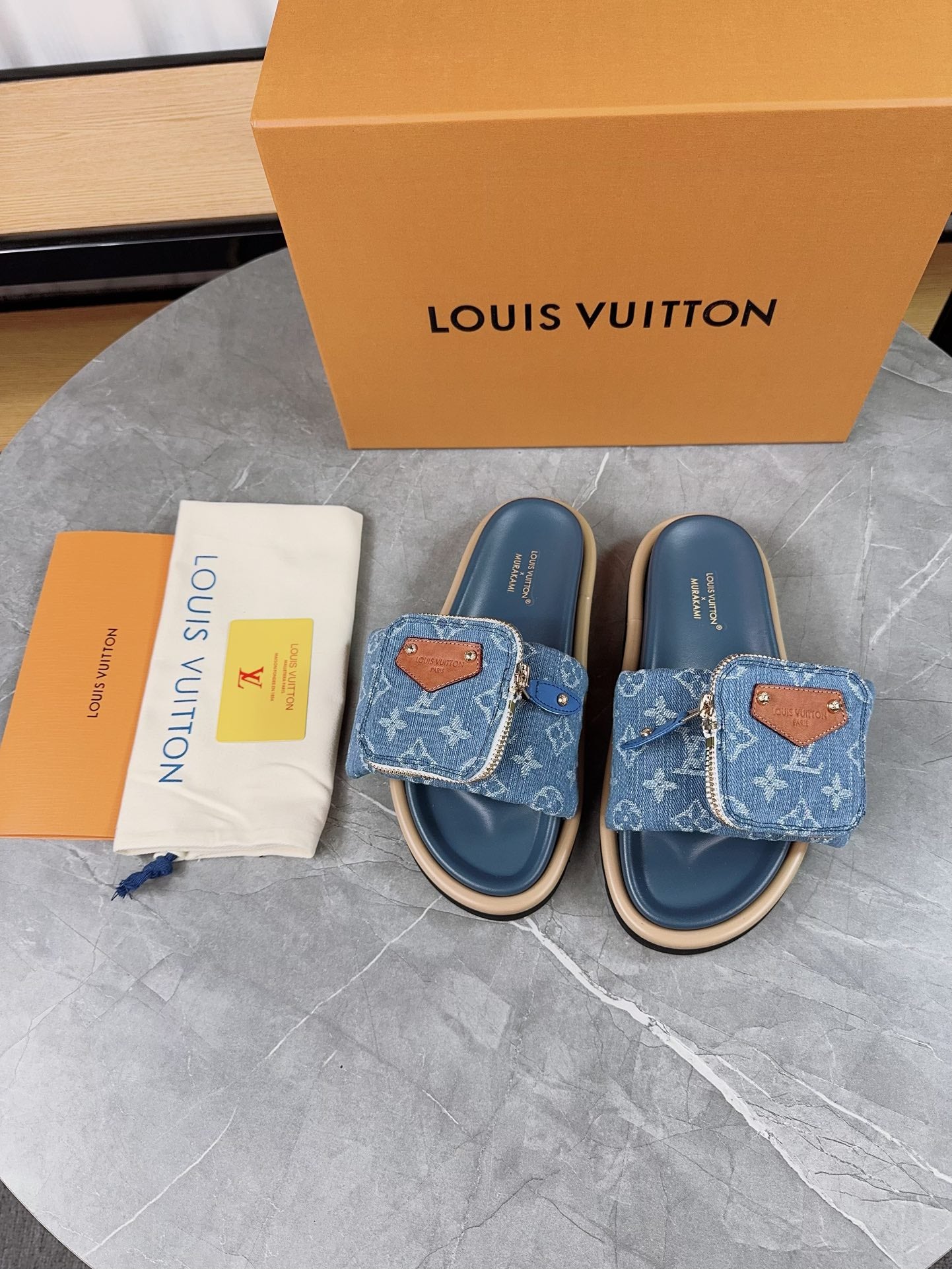 New luxury fashion pool pillow comfort Ladies' flat bottomed anti-skid slippers
