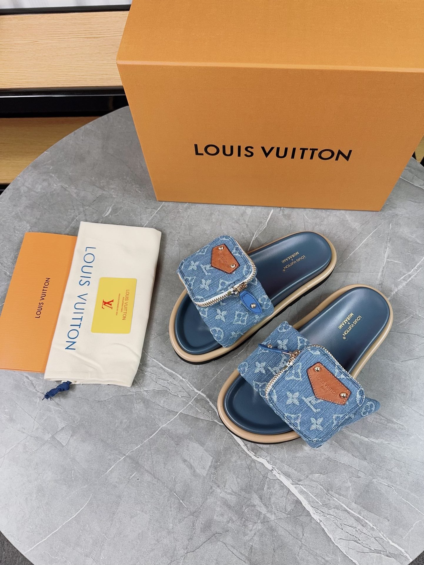 New luxury fashion pool pillow comfort Ladies' flat bottomed anti-skid slippers