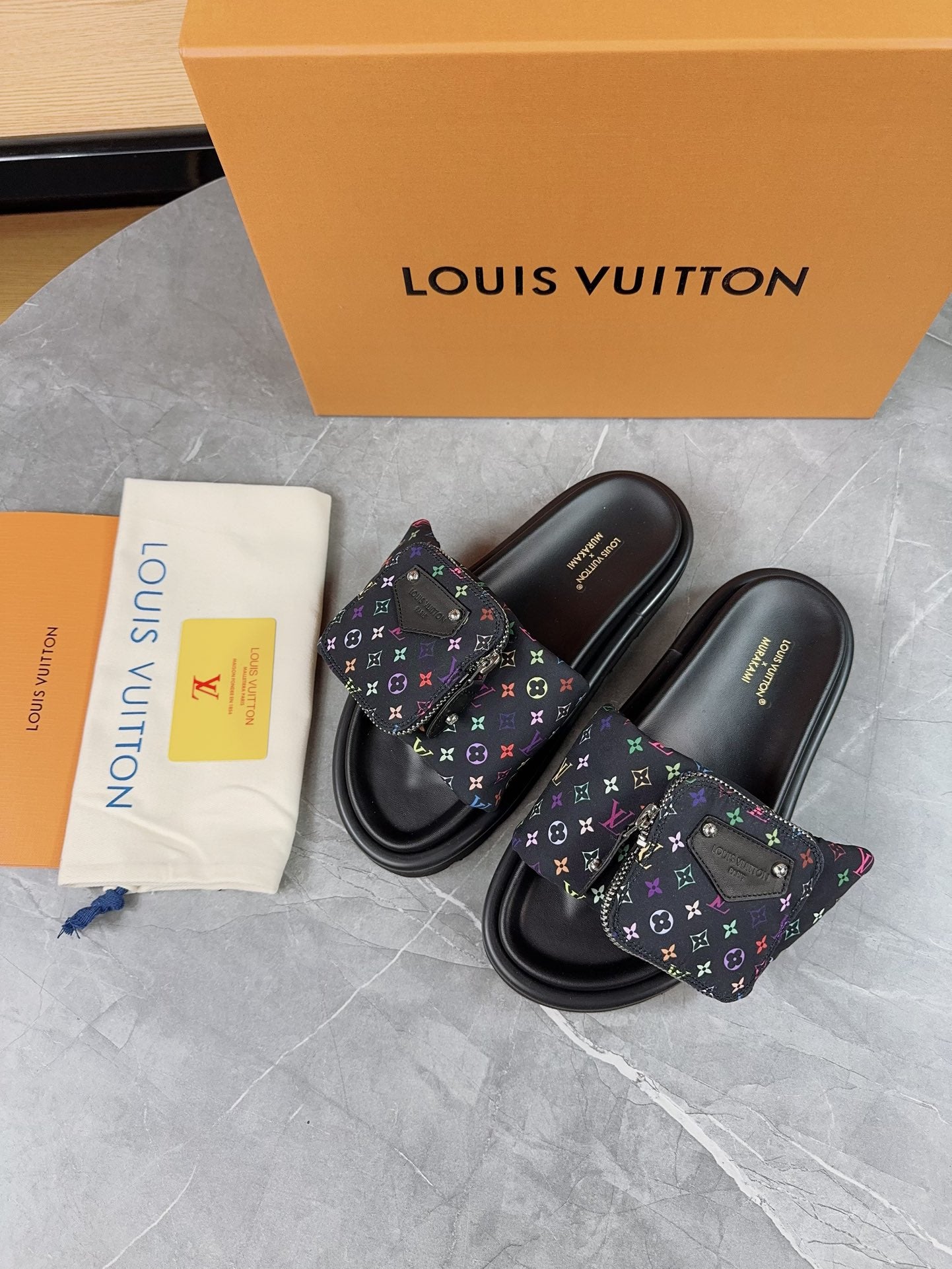 New luxury fashion pool pillow comfort Ladies' flat bottomed anti-skid slippers
