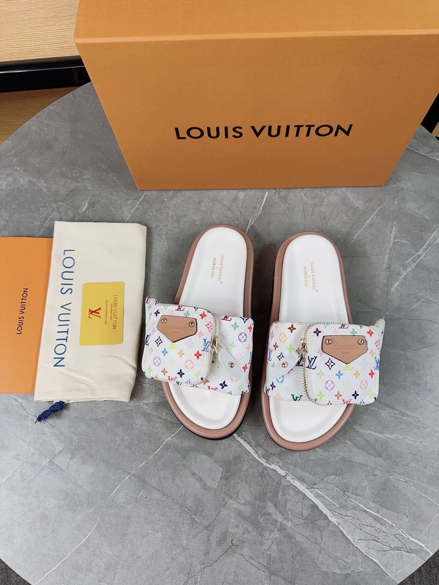 New luxury fashion pool pillow comfort Ladies' flat bottomed anti-skid slippers