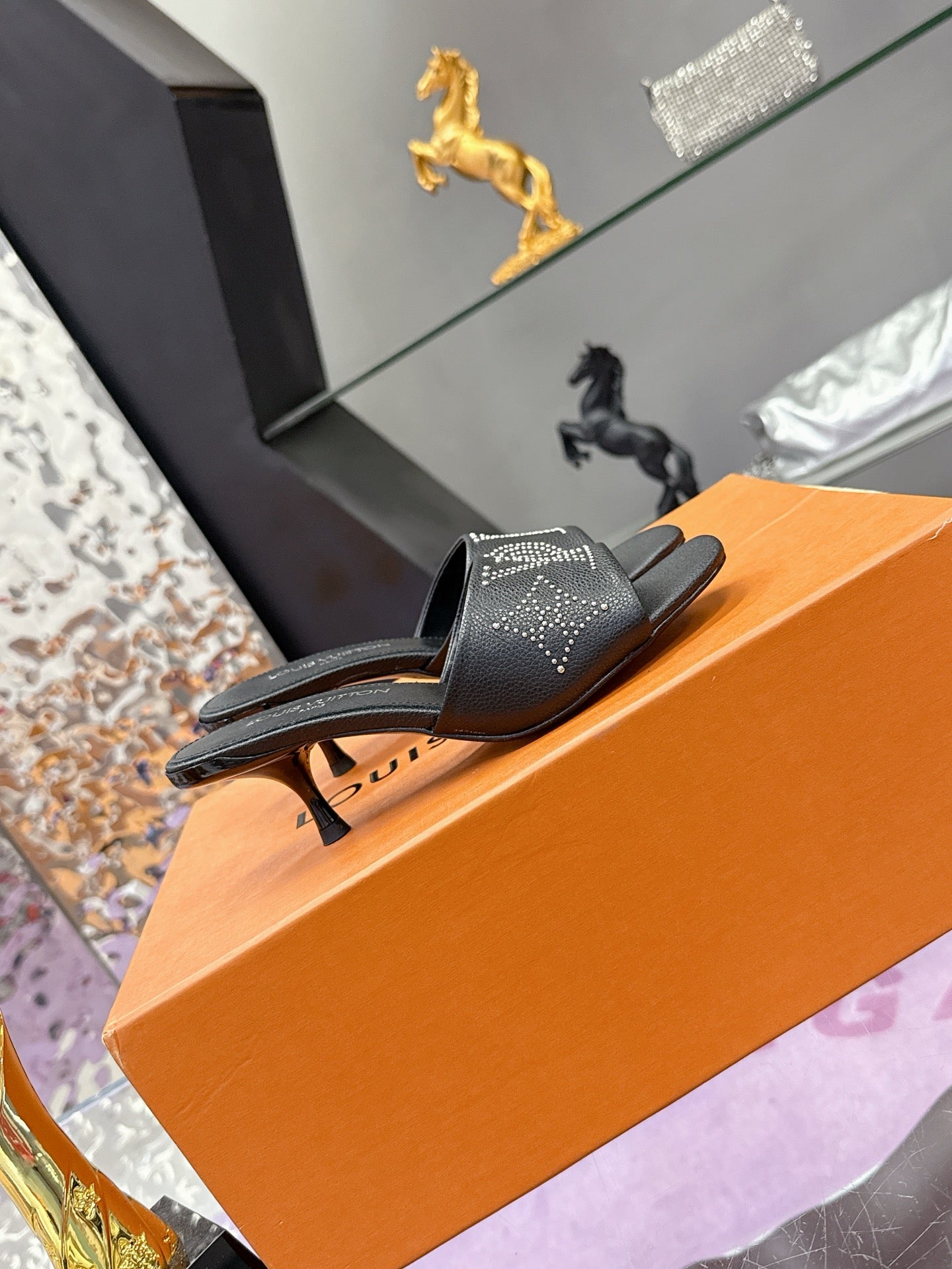 New luxury fashion Ladies' high-heeled sandals