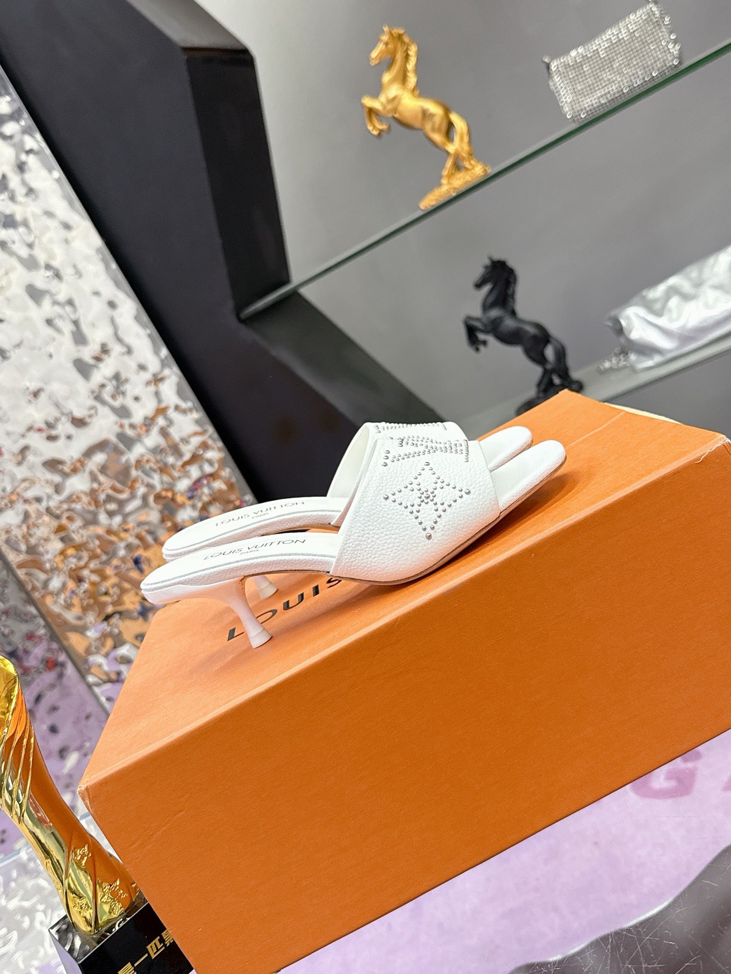 New luxury fashion Ladies' high-heeled sandals