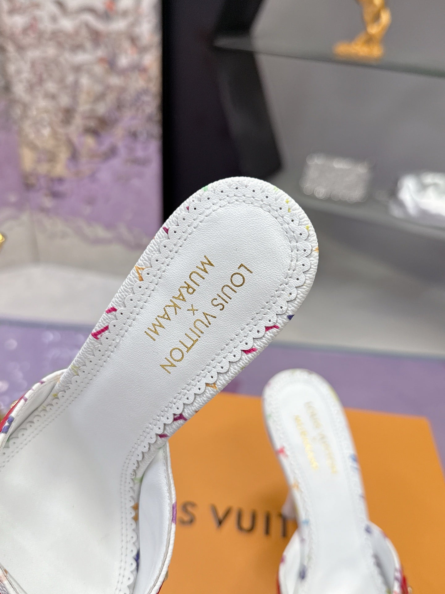 New luxury fashion Ladies' high-heeled sandals