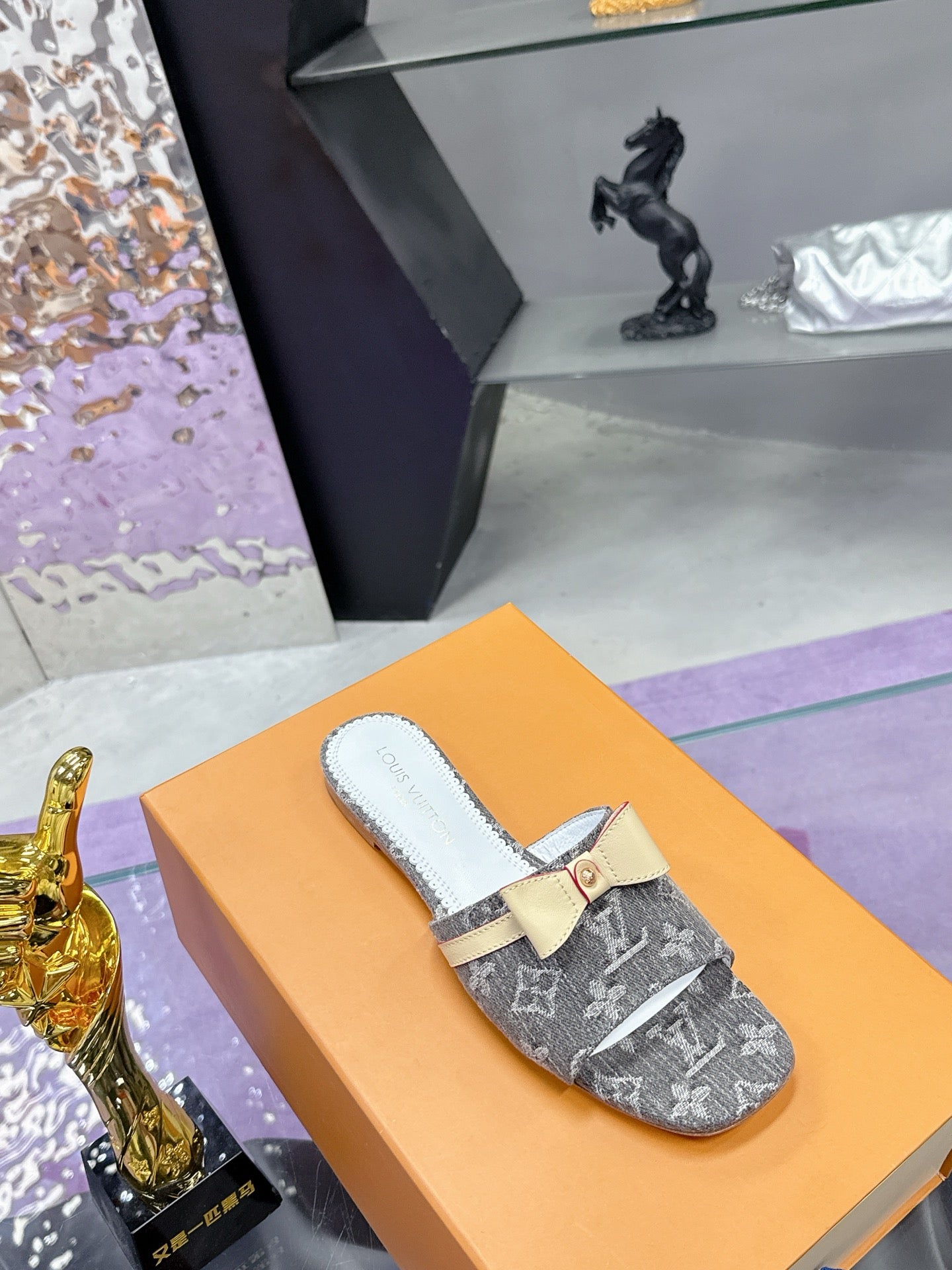 New luxury fashion Ladies' high-heeled sandals