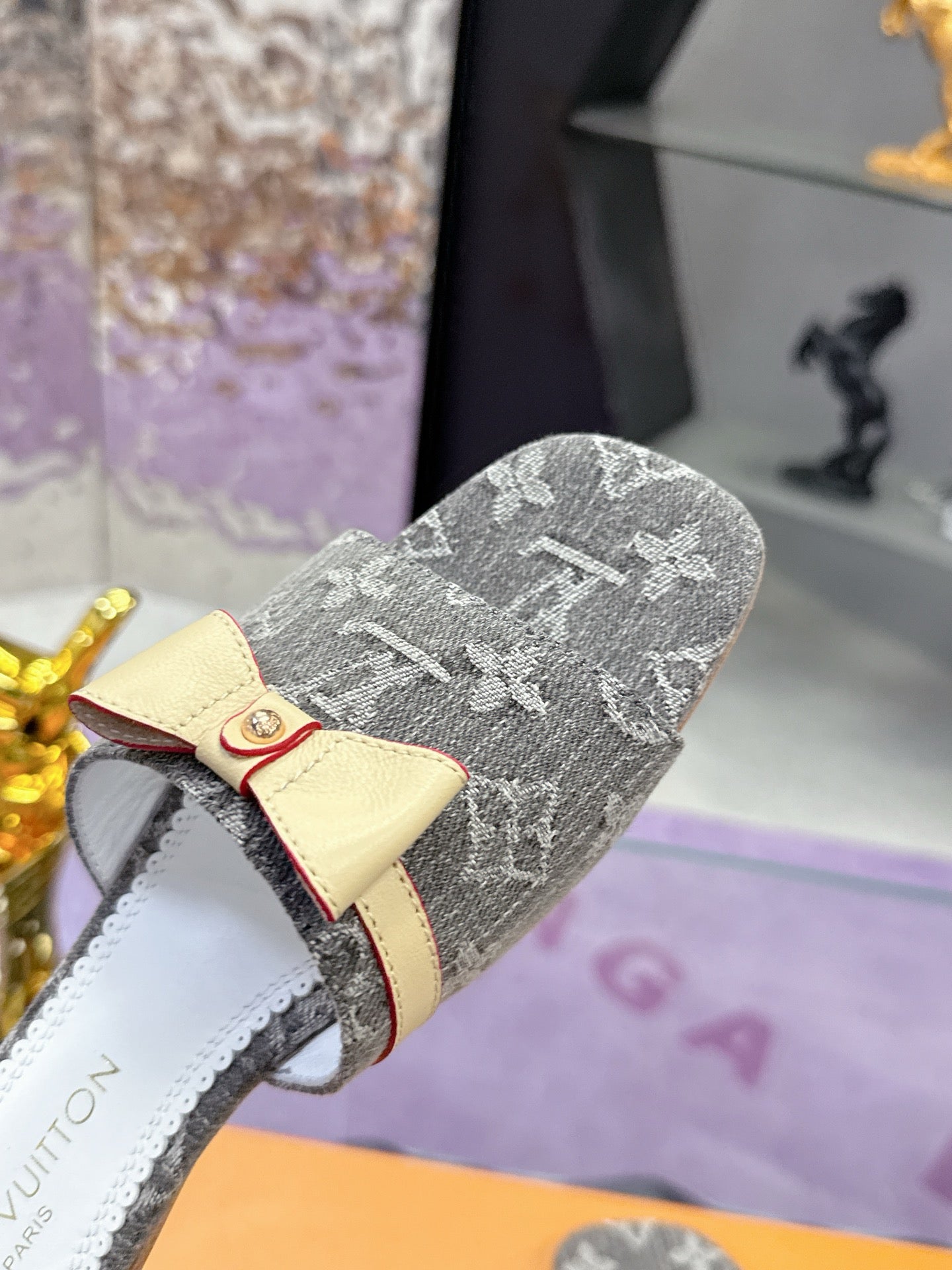 New luxury fashion Ladies' high-heeled sandals