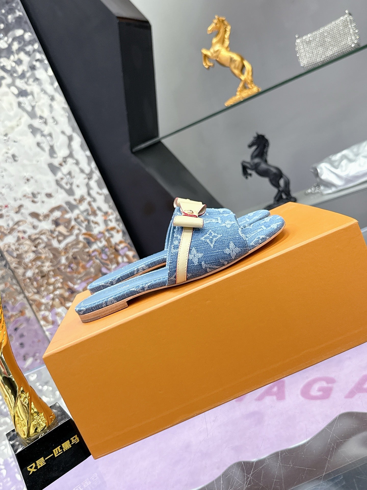 New luxury fashion Ladies' high-heeled sandals