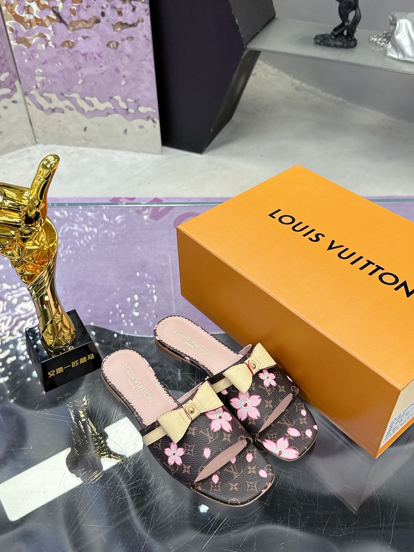 New luxury fashion Ladies' high-heeled sandals
