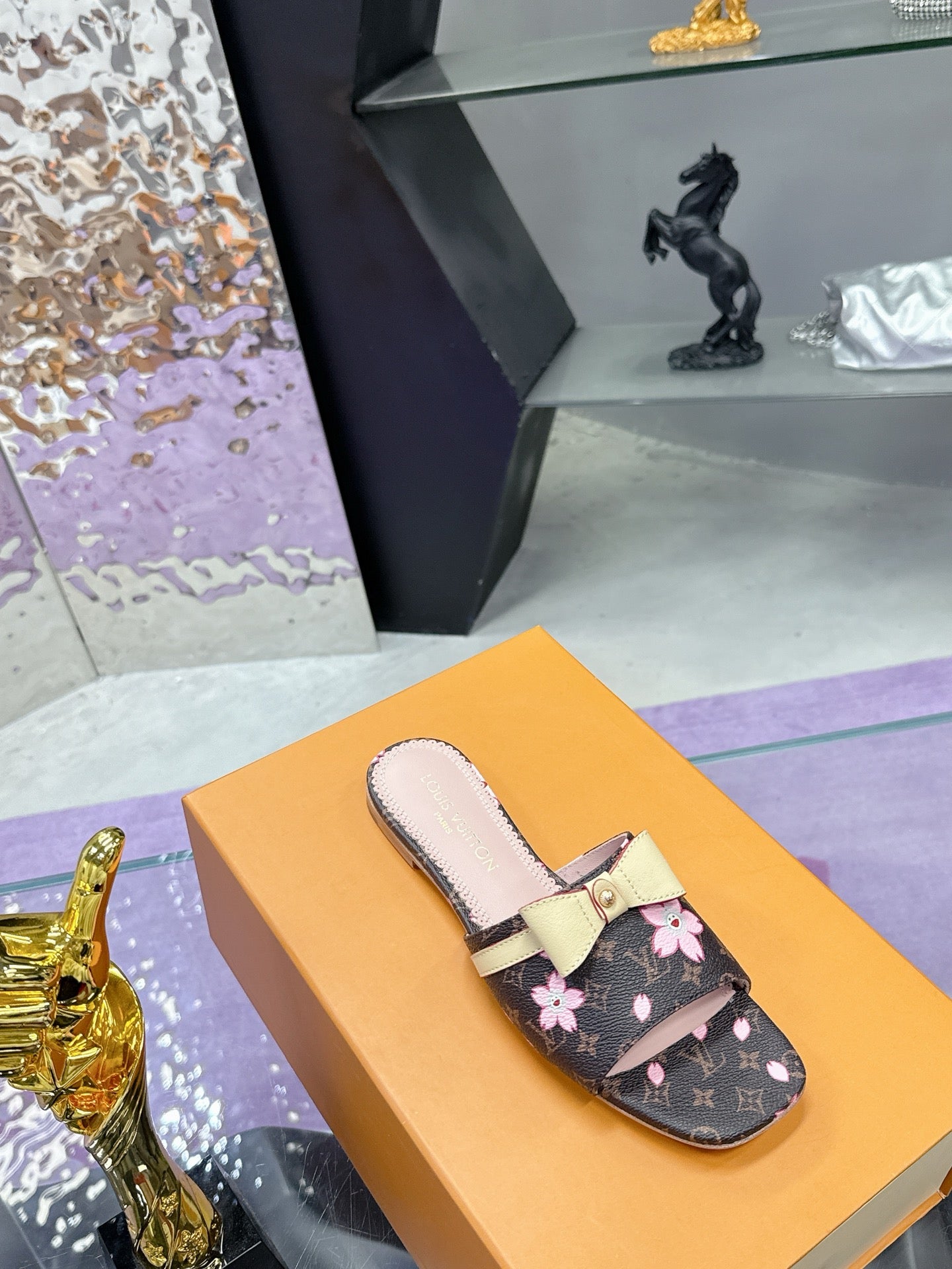 New luxury fashion Ladies' high-heeled sandals