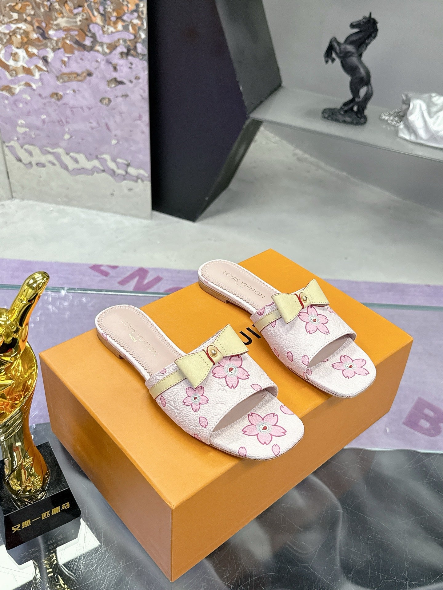 New luxury fashion Ladies' high-heeled sandals