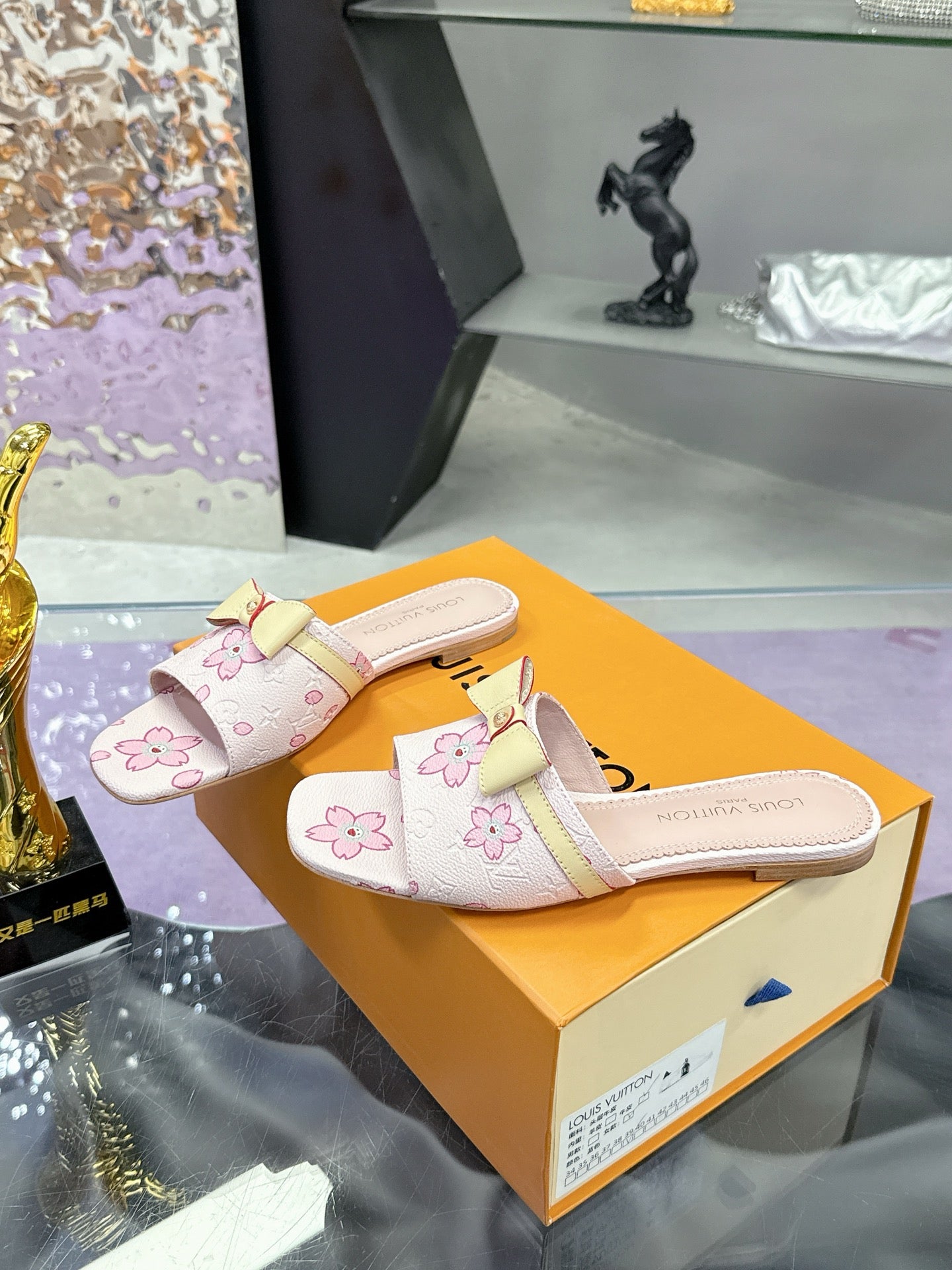 New luxury fashion Ladies' high-heeled sandals