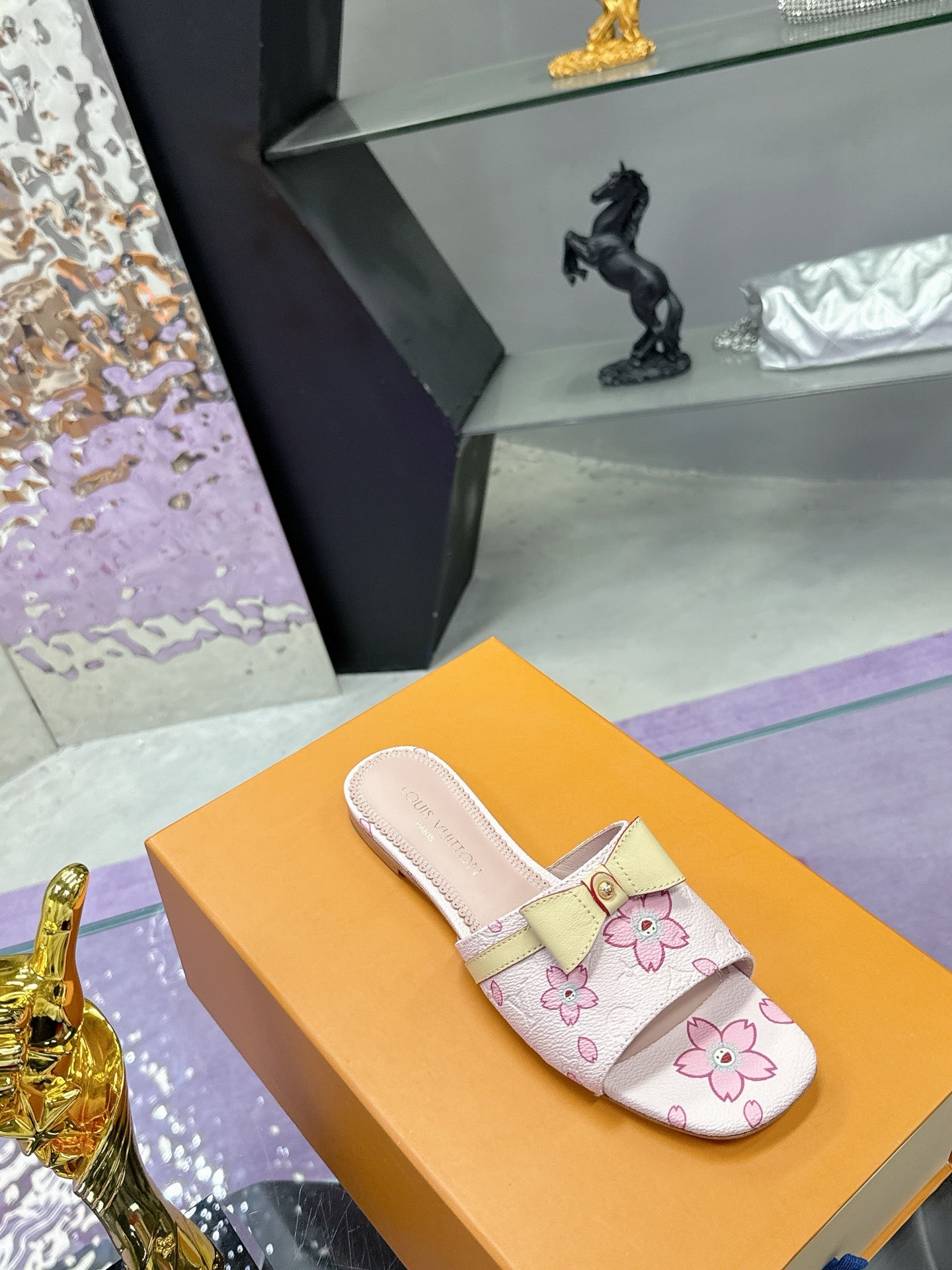 New luxury fashion Ladies' high-heeled sandals
